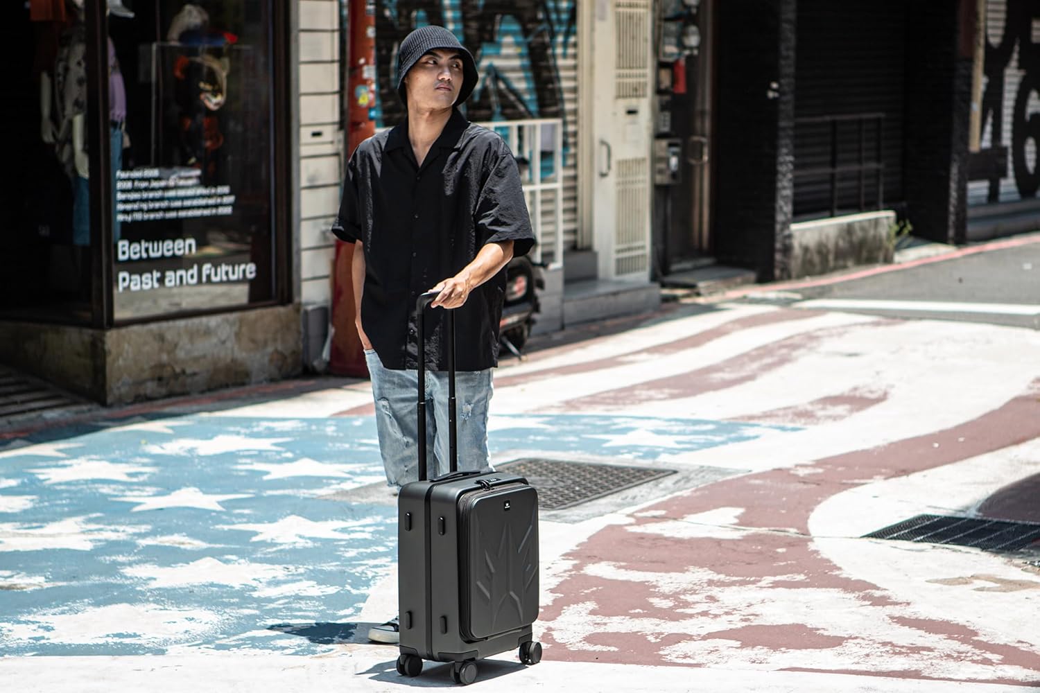 Acer Predator Street-Style Carry-on 20-Inch Carry-On Luggage Laptop Bag | Silent Dual-Row Wheels | Front-Opening Design | Laptop and Tablet Compartment | TSA Approved Lock | Matte Gray