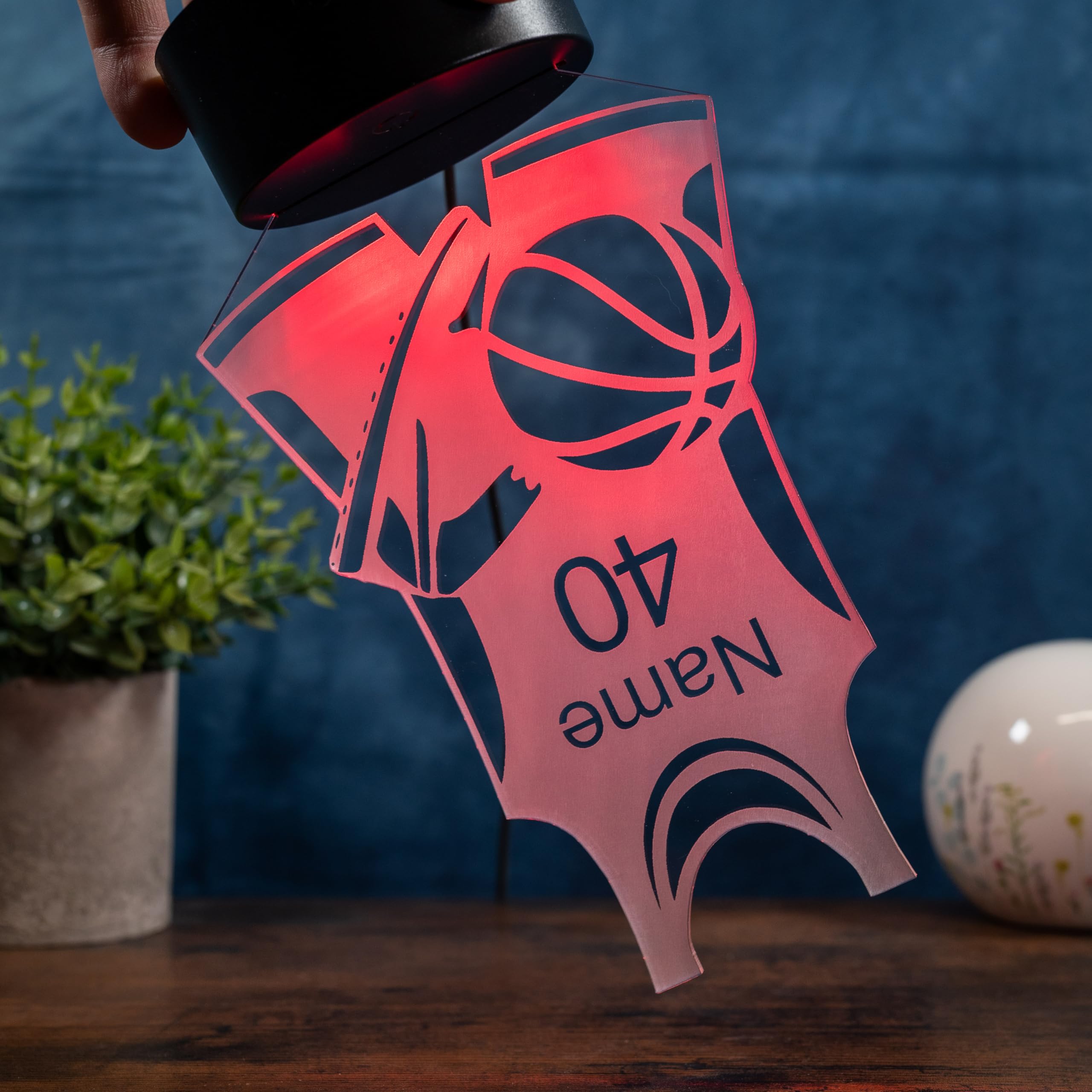 Personalisierte Basketball LED-Lampe - Das Geschenk Ideefür Basketballfans und Spieler, als deko und Nachtlicht Trikot mit Wunschname und Zahl