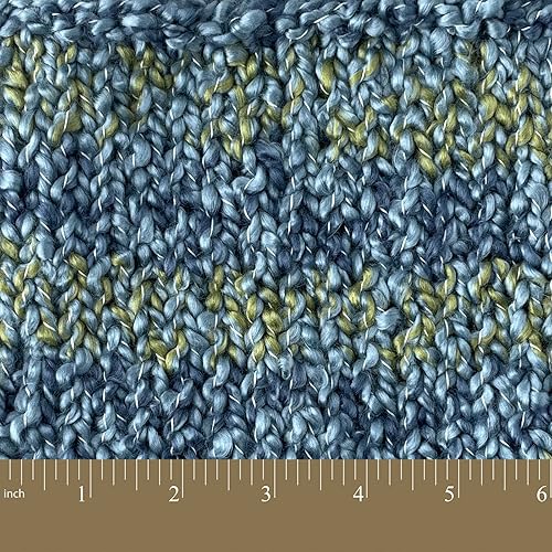 Miniatura 4 de Crafted By Catherine Boucle Tweed - Ovillo de lana de tweed, paquete de 2 (153 yardas cada madeja), pimentón, calibre 5, voluminoso