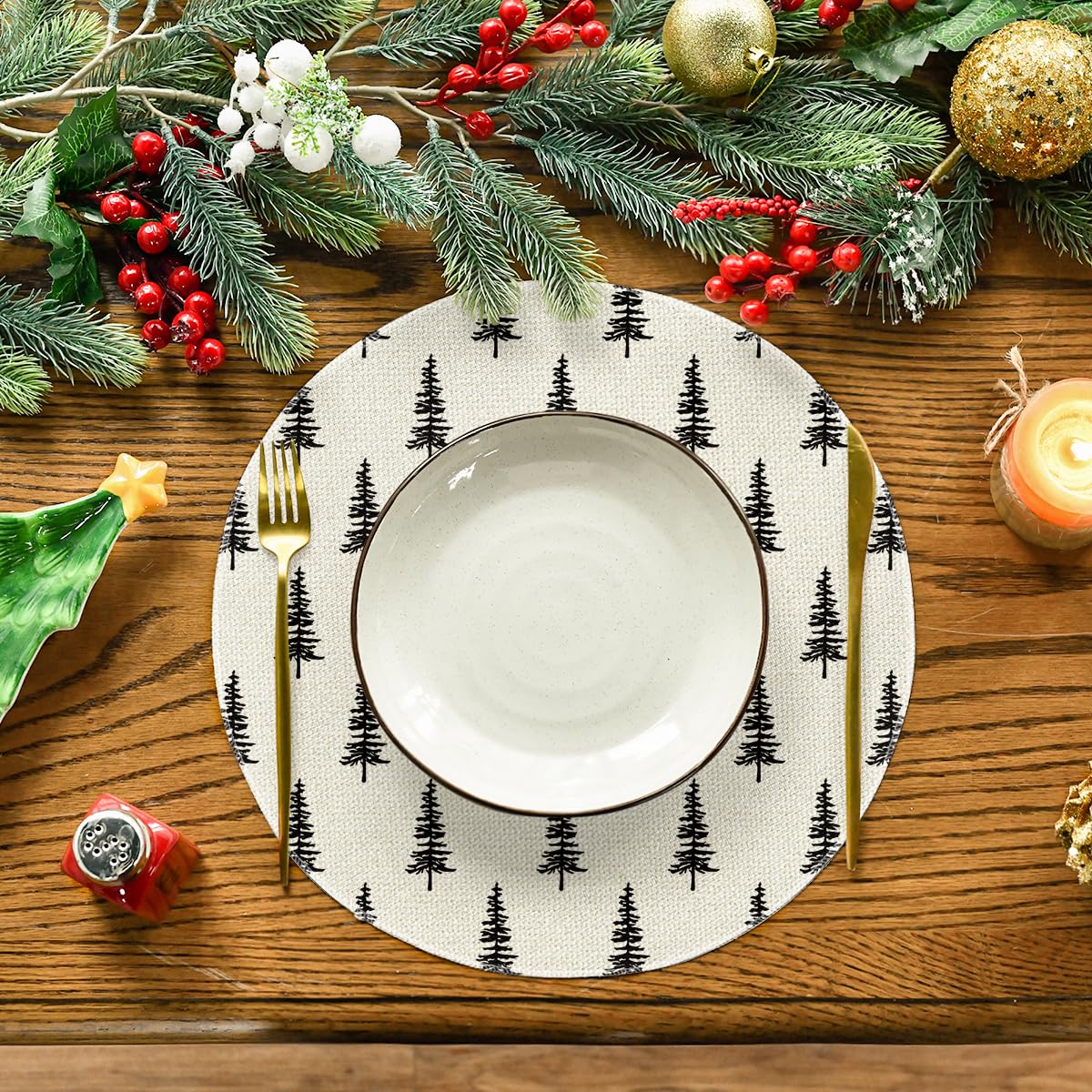 Artoid Mode Beige Trees Christmas Placemats Set of 4, Round 37cm Seasonal Winter Xmas Holiday Vintage Washable Table Mats - Image 2