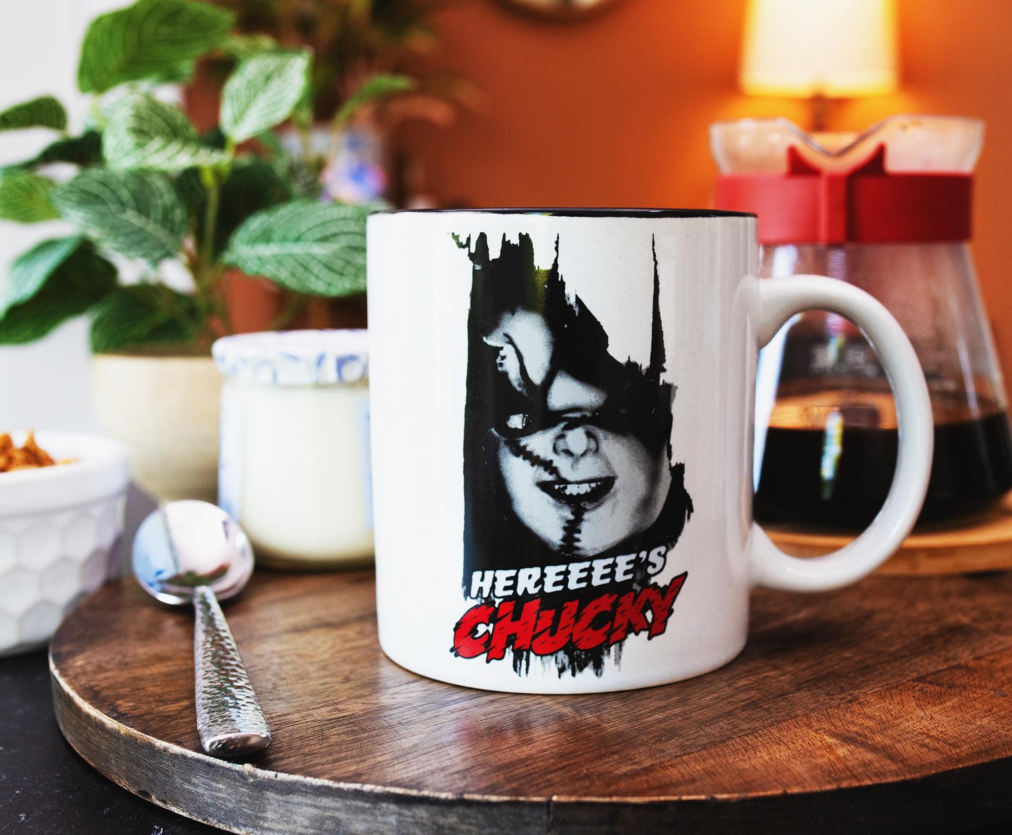 Tazza da caffè per espresso "Here's Chucky" in ceramica con scritta in inglese "Here's Chucky", contiene 567 ml