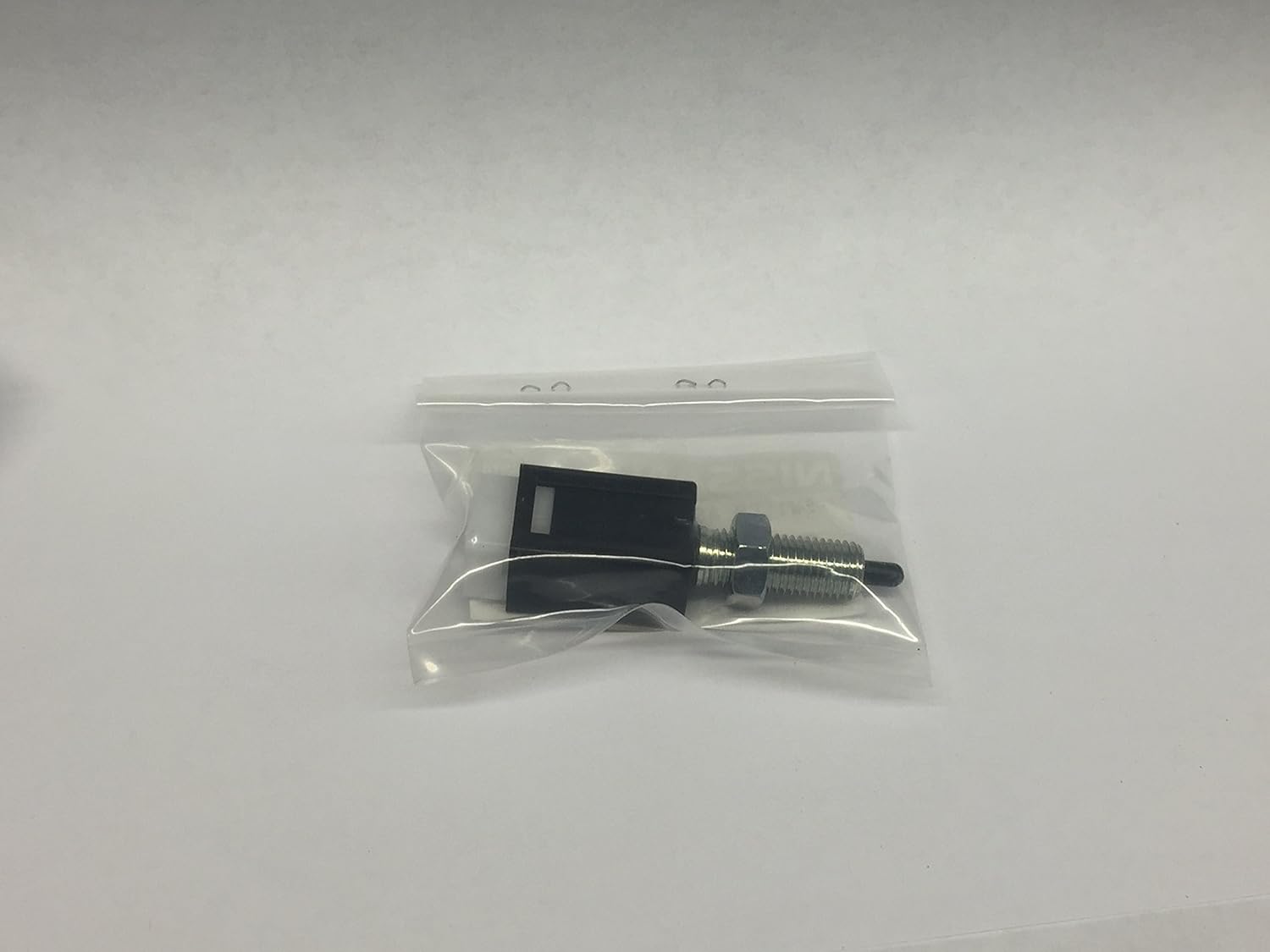 Genuine Nissan Parts - Clutch Pedal Position Switch (25325-D400E)