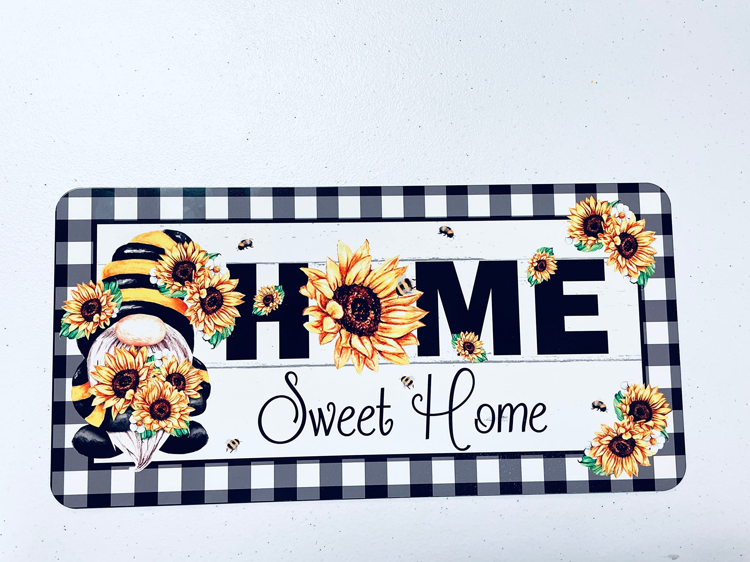 Retro Metal Tin Sign 5.5 X 8 Inches Home Sweet Home Sunflower Wreath Sign Sunflower Gnome Decor Everyday Wreath Attachment Funny Wall Decor Nostalgic Arts Decor Waterproof Plate Decoration Home Decor