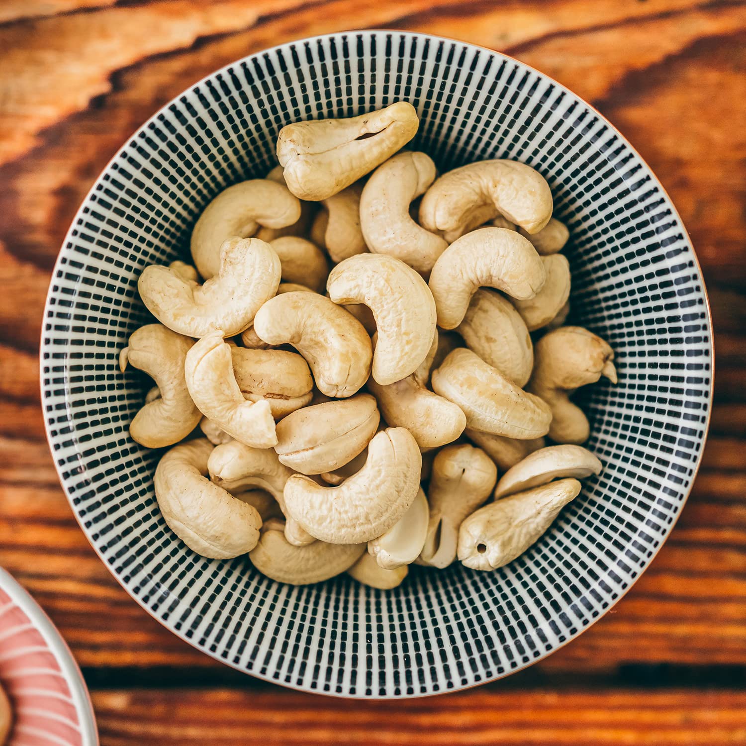 Seeberger Cashewkerne 12er Pack: Ganze Cashew Nüsse - reich an Proteinen, Vitaminen & Mineralstoffen - Naturbelassen - ohne Zusatzstoffe, Vorteilspack (12 x 200 g)