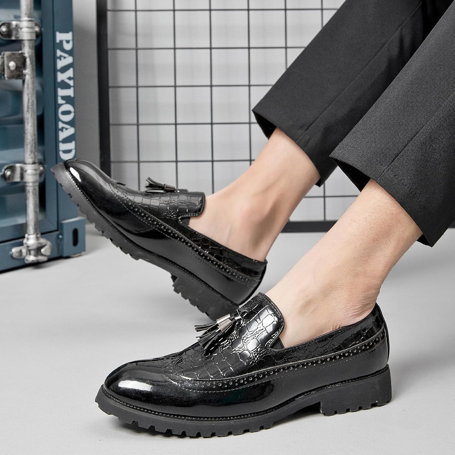 Men's Tassel Loafers Leather Wingtip Brogue Dress Shoes Casual Slip-On Business Work Office Shoes