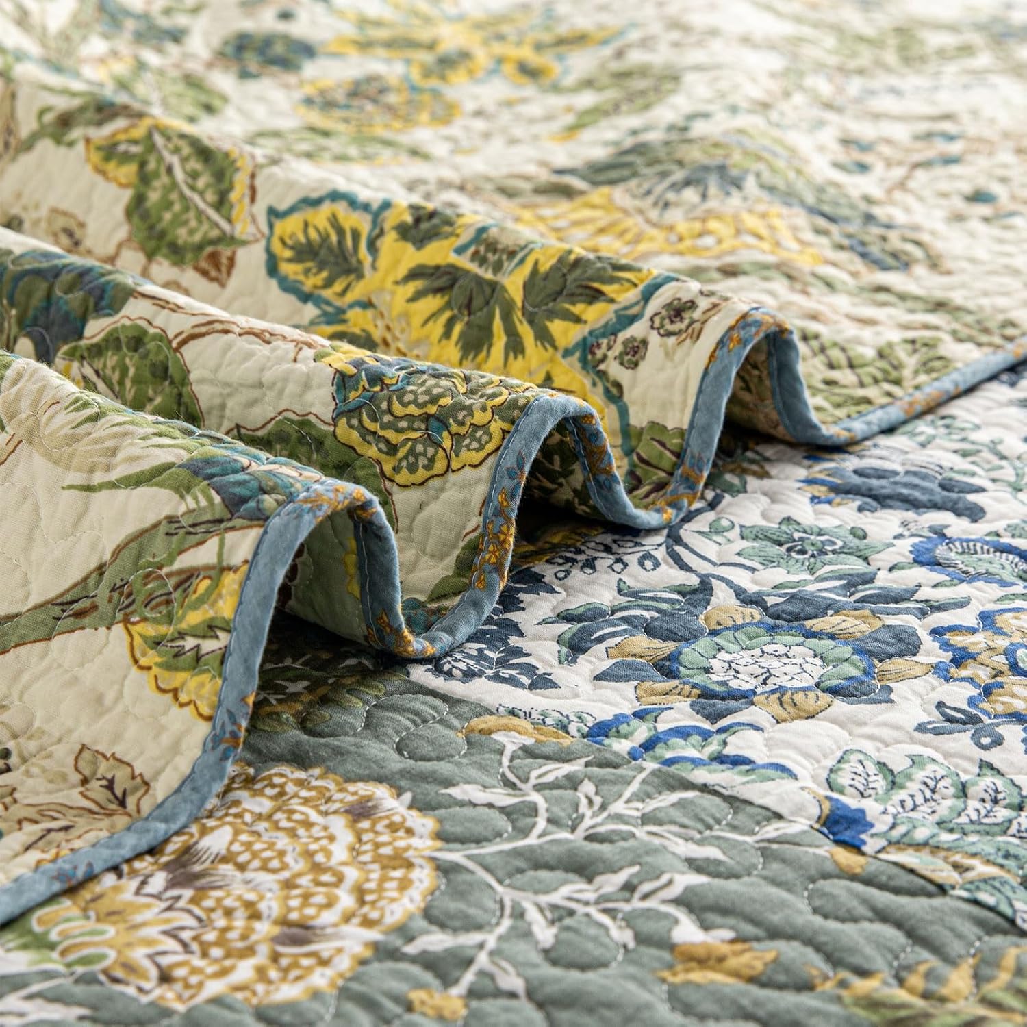 YAYIDAY Oversized King Bedspreads Patchwork Quilt Set (120x118 Inch) - 100% Cotton Reversible Breathable Green Leaves Quilted Coverlet with Pillow Shams for All Seasons - Image 6