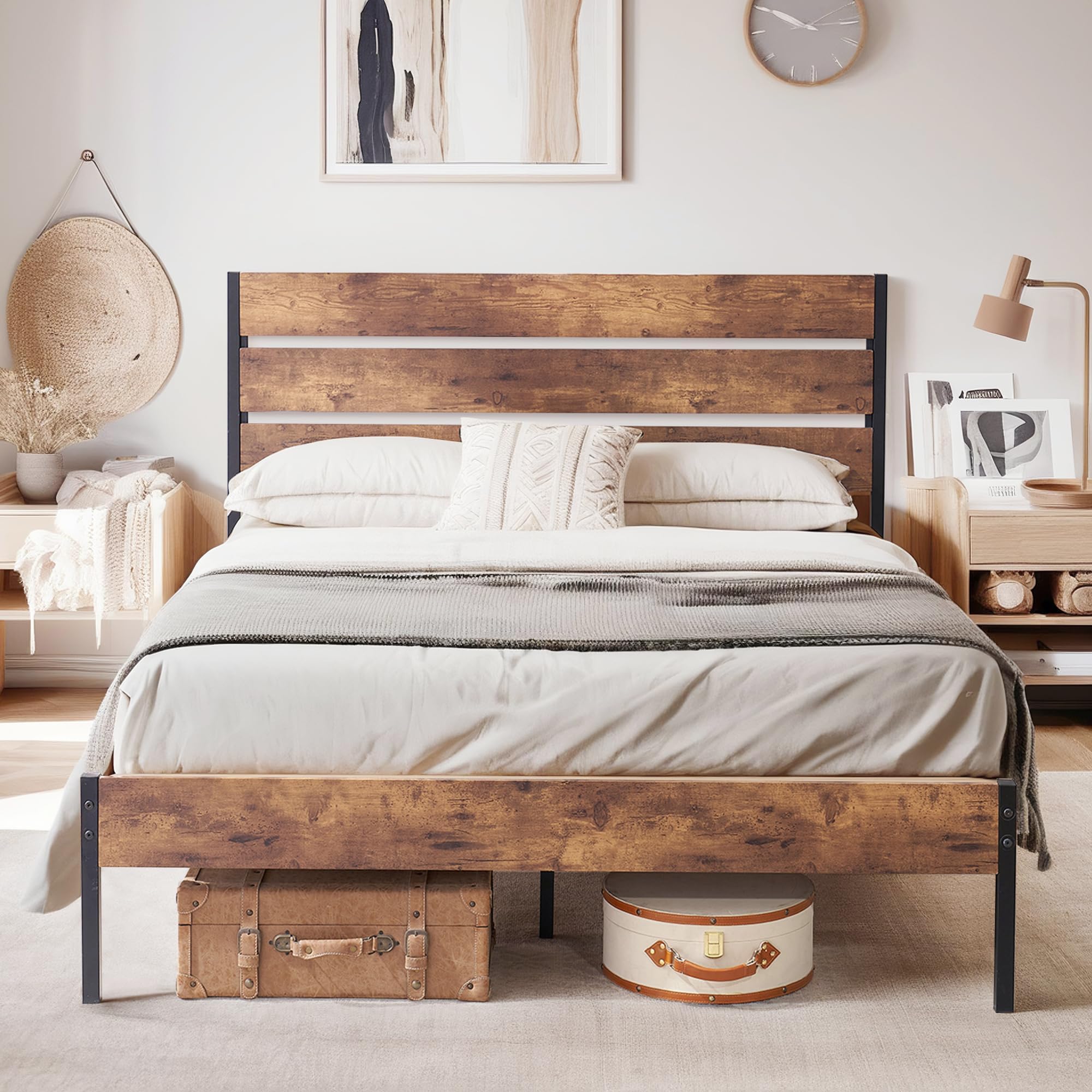 VECELO Bettgestell 140x200 cm aus Metall mit Lattenrost, stabiles Doppelbett mit Holzkopfteil, 320 kg Tragkraft, 31 cm Stauraum, einfache Montage, Industrial Style, Braun