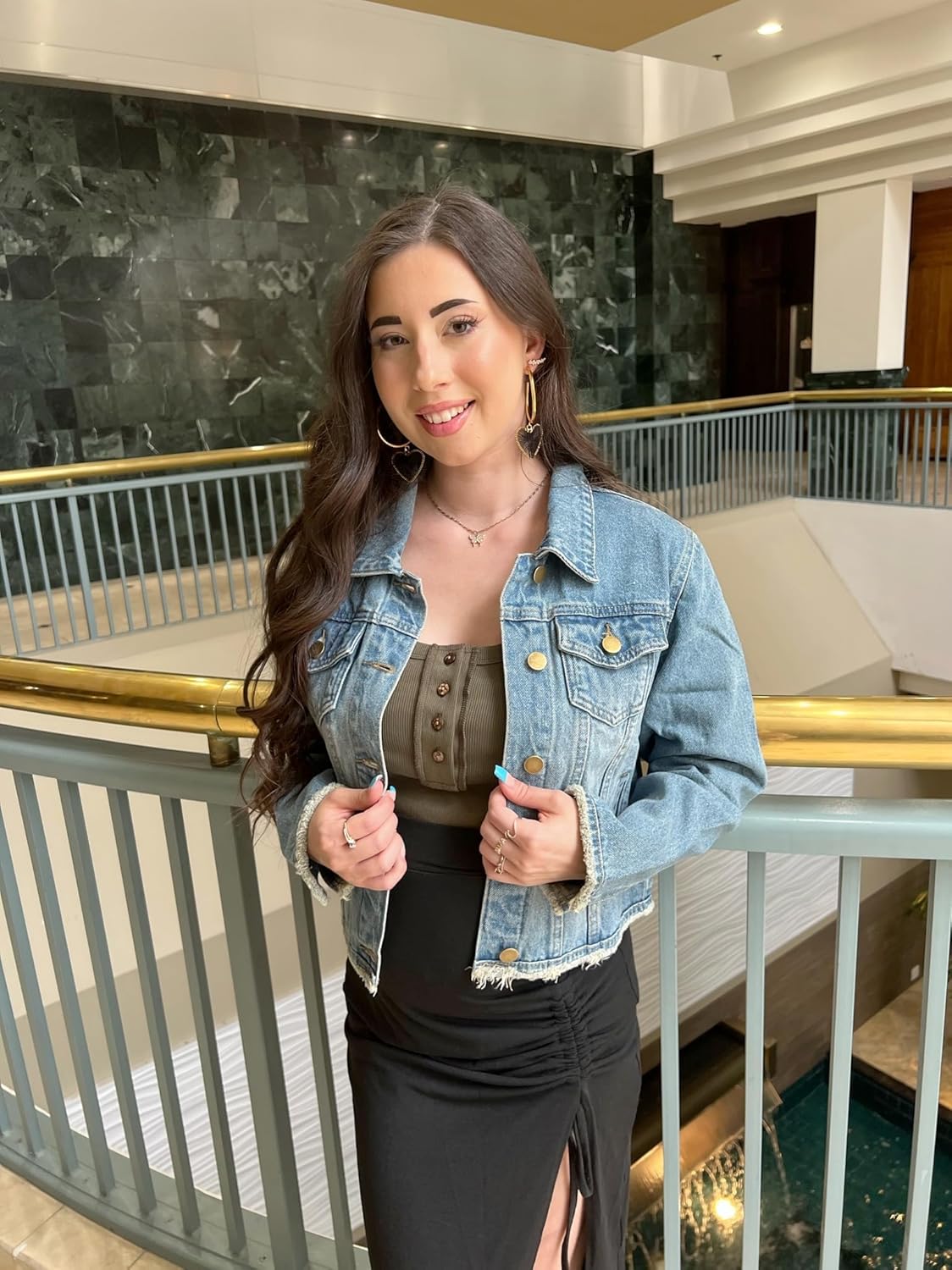 Anienaya Jean Jacket Women’s Frayed Washed Button Up Cropped Denim Jacket w 2 Side Pockets - Image 5