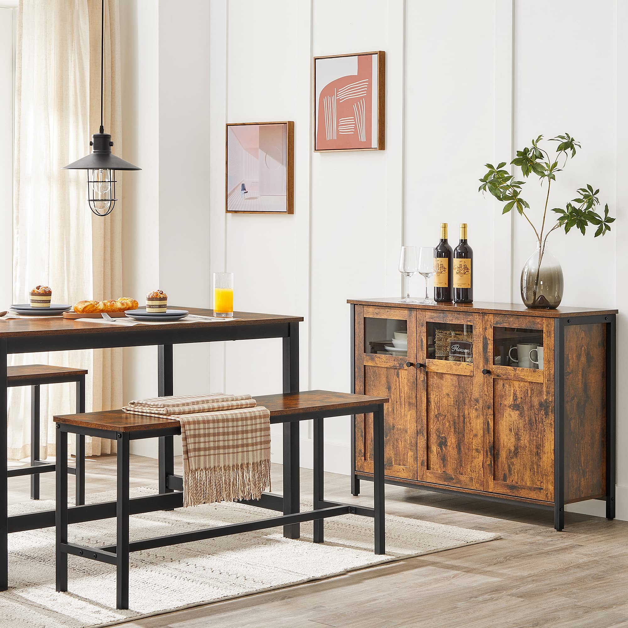 VASAGLE Aramrio de Almacenamiento, Aparador con Puertas de Cristal, para Comedor, Salón, Cocina, Estilo Industrial, Marrón Rústico y Negro Tinta LSC099B01