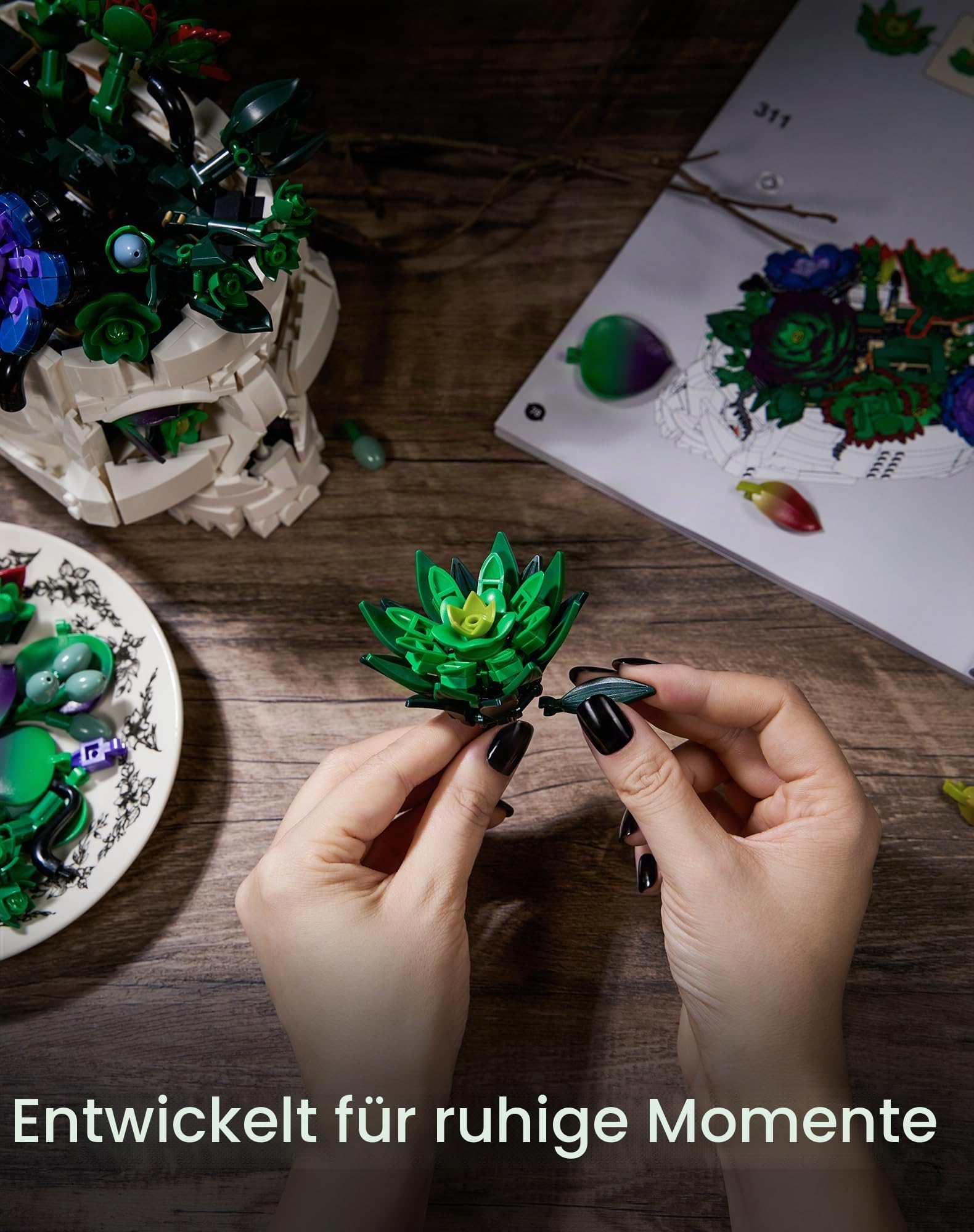 Botanicals Sukkulenten Bauset mit Totenkopfvase - Künstliche Pflanzen Blumen Bauset für Erwachsene Frauen & Männer Geschenkidee zum Geburtstag Jahrestag Vatertag Weihnachten - Gothic Dekoration