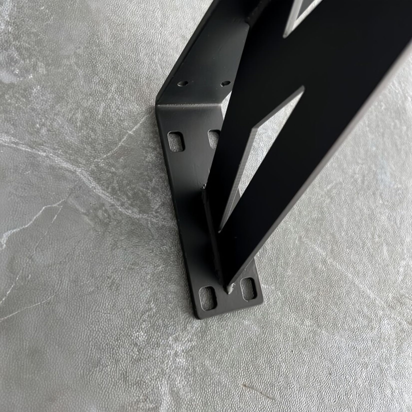 2 Piezas Soportes para Estantes de Pared, Escuadra para Estanterías,Soporte para Estanterías Pesados,Soportes Estantes Triangulares de 90 Grados Angular,con Tornillos (60cm)