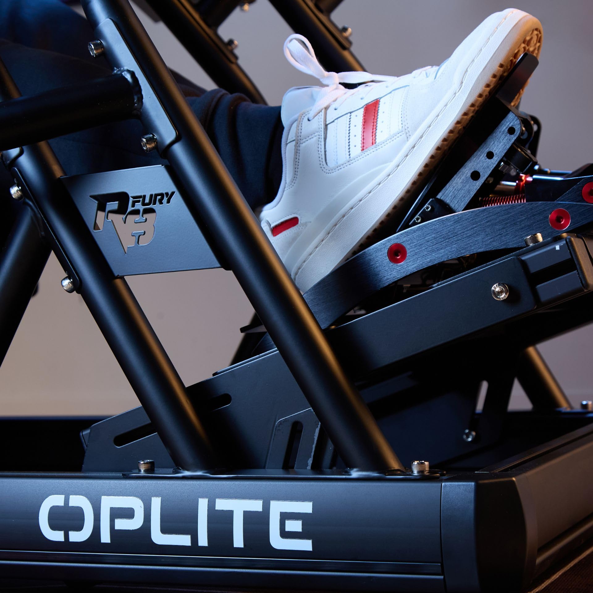 OPLITE Cabina R8 Fury