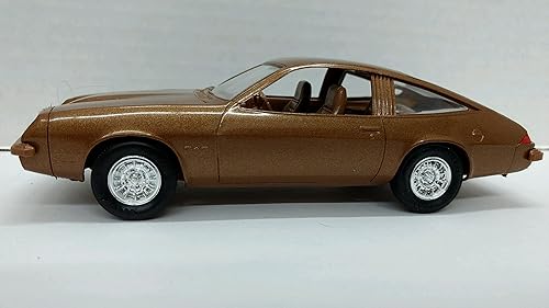 MPC 1979 Monza 1:25 Scale Built-up Plastic Promo - Camel