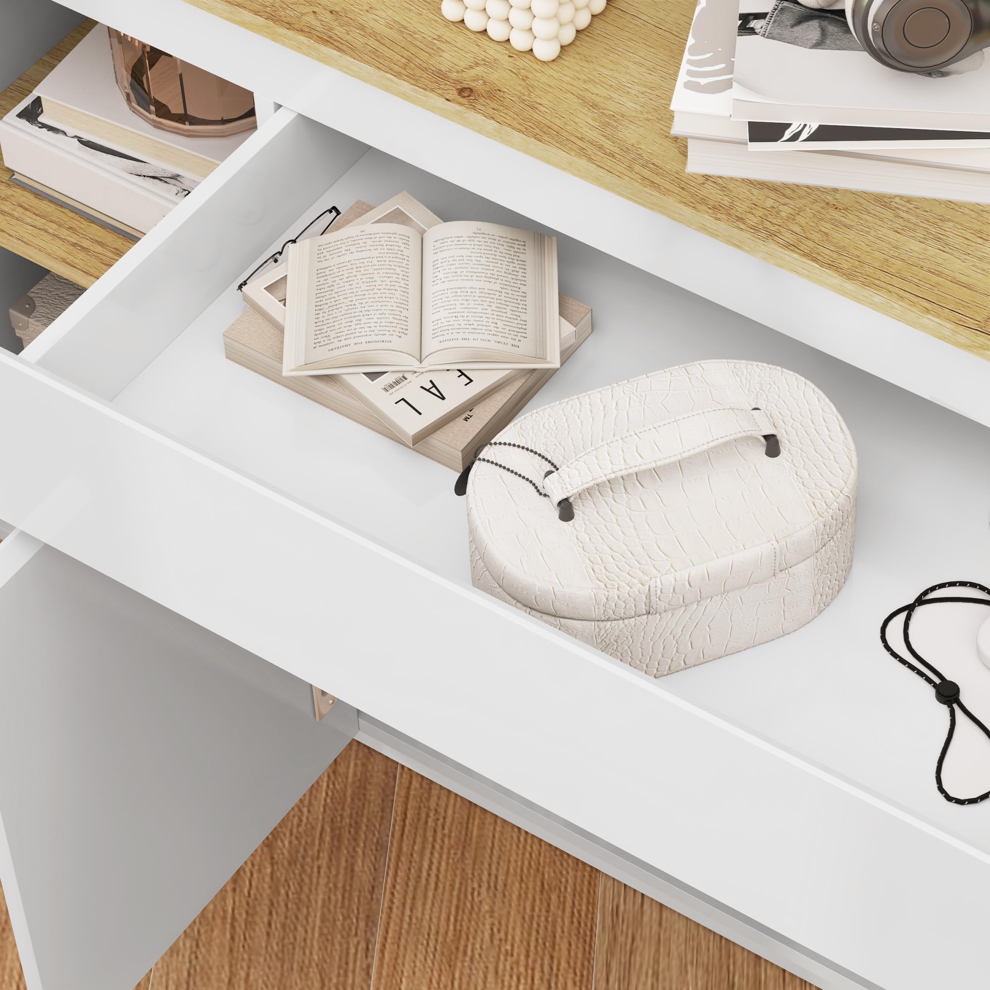 HOMCOM Credenza Cucina con 3 Armadietti a 4 Ante, Mobile Cucina Moderna con Cassetto, Ripiano Regolabile e Ante Soft-Close, Madia in Legno MDF per Soggiorno, Sala da Pranzo, 140x40x75 cm, Bianco