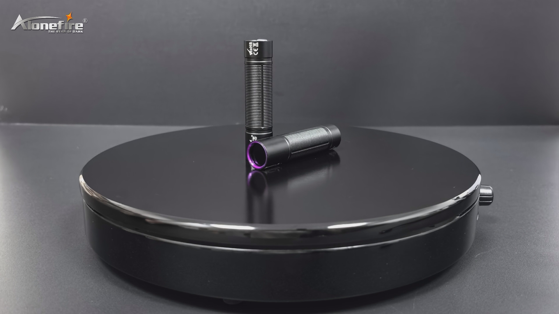 Amazon.com: ALONEFIRE SV127 Mini 395nm UV Flashlight USB C