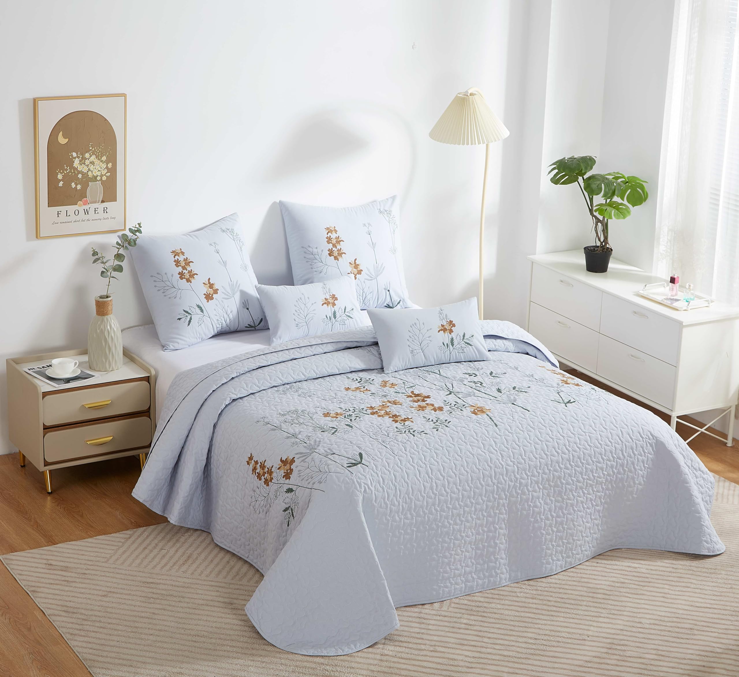 Colcha Boutí Bordada Cama 135 (235x270) para Verano y Entretiempo - 100% Microfibra Suave – Cubrecama Moderno Multiusos Ligero y Transpirable - Incluye 4 Fundas Cojín (2*60x60 + 2*30x50) (Delhi)