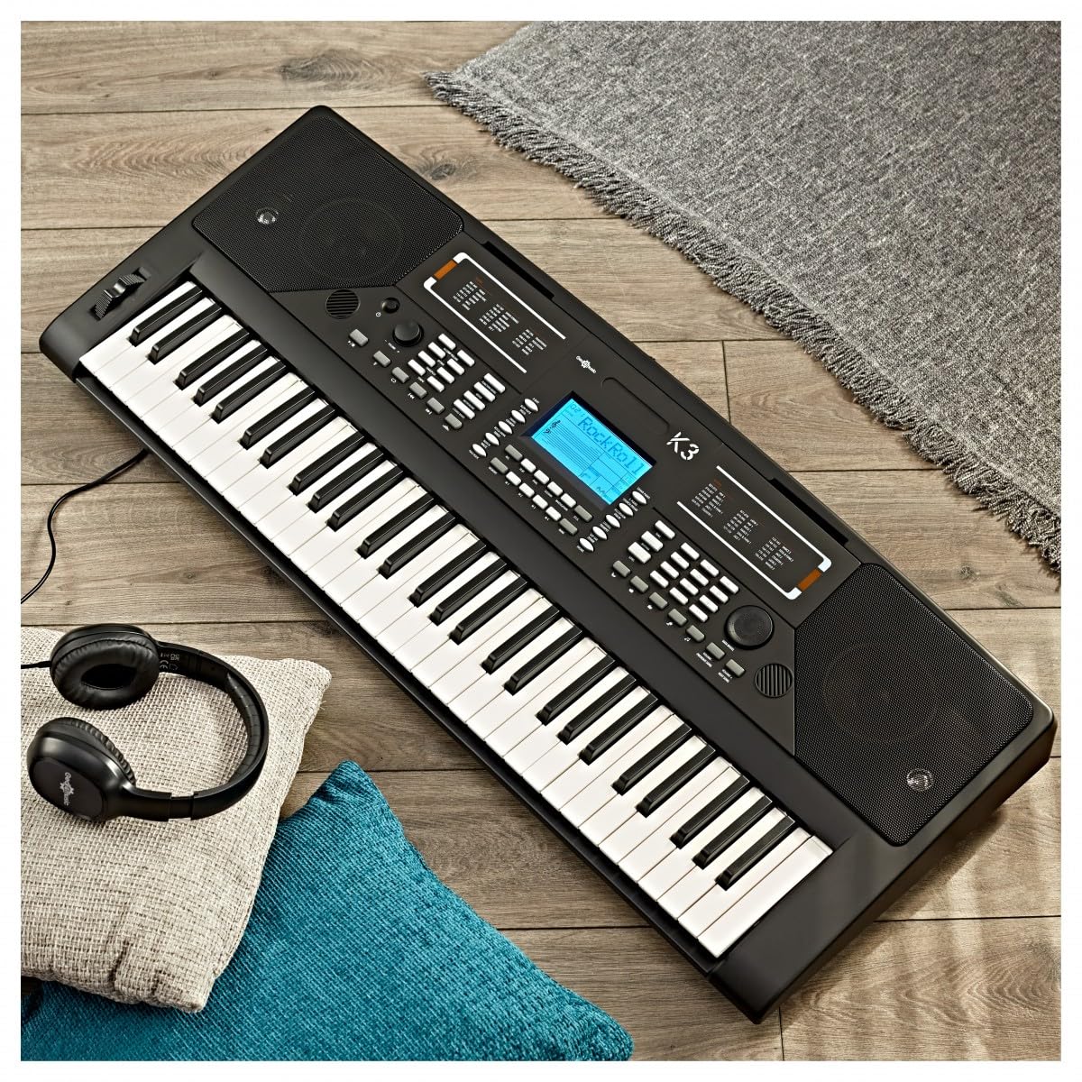 K3 Keyboard mit 61 Tasten von Gear4music, Bundle mit Kopfhörer | 61 anschlagdynamische Tasten mit 64-facher Polyphonie, über 400 Stimmen und 200 Rhythmen, Aufnahme, 8W-Lautsprecher