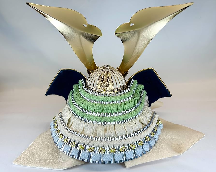 五月人形 兜 S802 金彩レッド 屏風 309 飾り台 32 白木 兜セット Amazon | 五月人形 兜 S802 兜 三曲一双 金彩レッド 屏風 単品