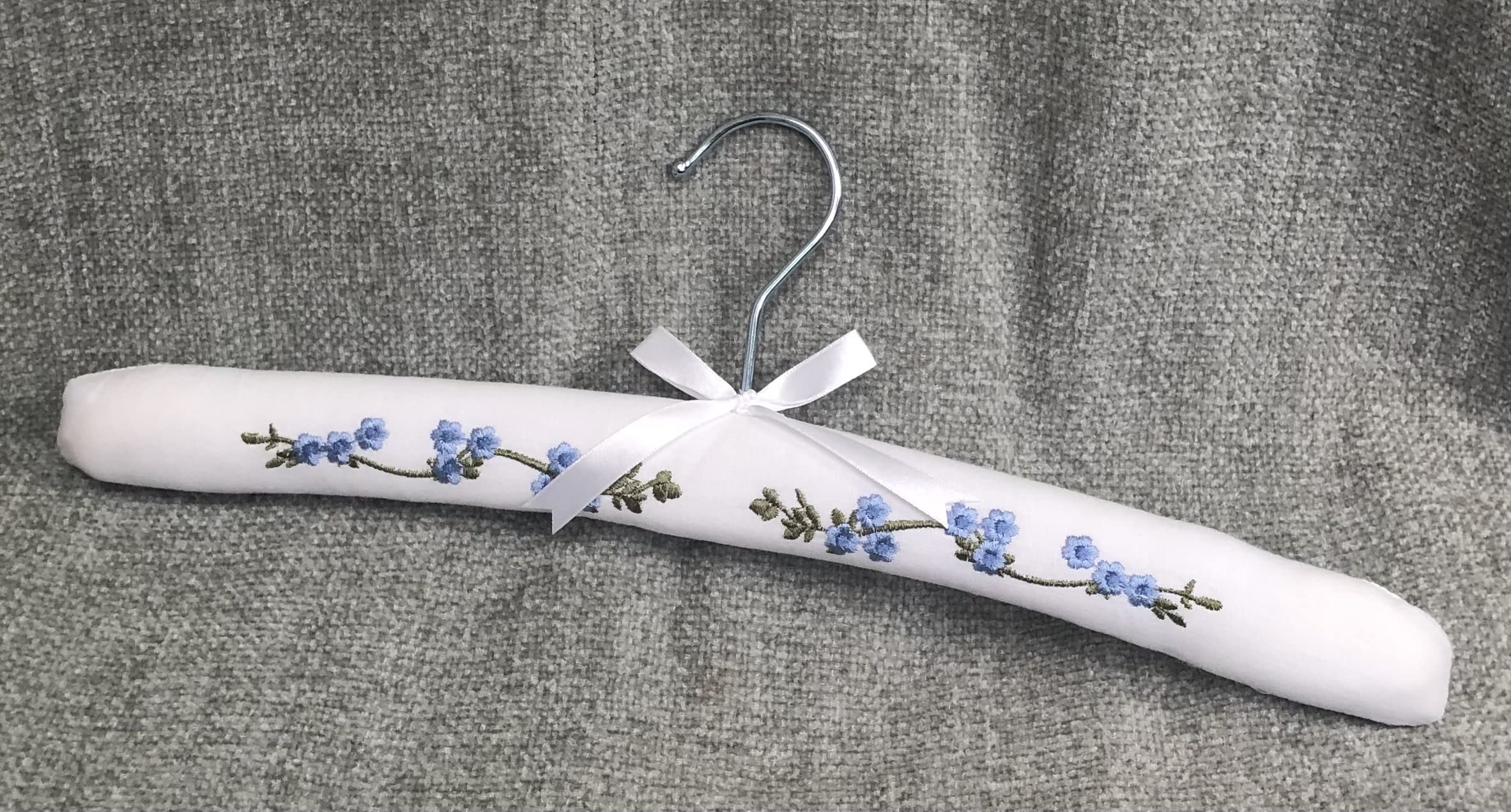 Padded Coat Hangers ~ Luxury Padded Cotton Clothes Hangers with Beautiful Blue Embroidery Detail ~ (1)