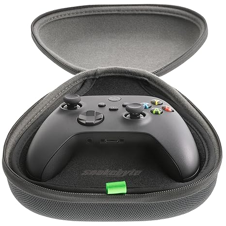 Snakebyte Snakebyte GAME:KIT for XBOX One - Travel Case + 3m (9.8ft) Charging Cable + 4x Thumb Grips - Xbox One