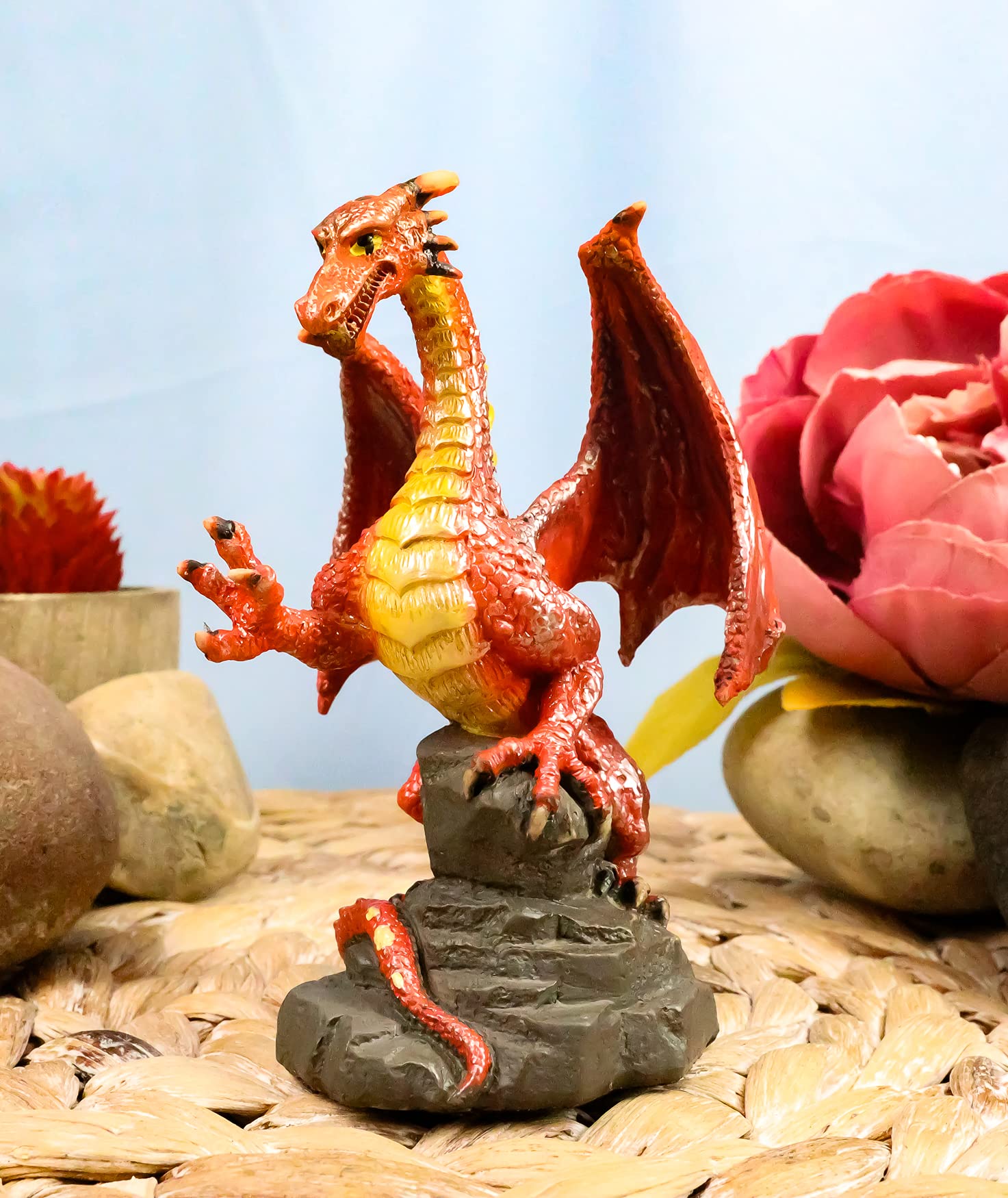 Ebros Figurine de collection en forme de dragon de lave rouge grimpant sur une roche volcanique 10,8 cm de haut