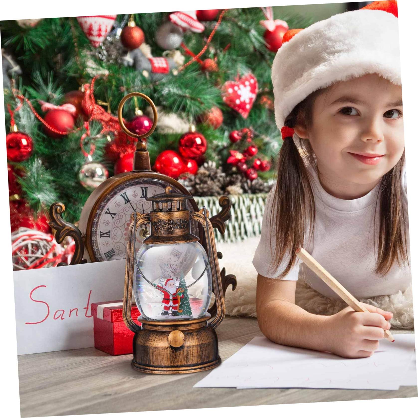Angoily Lanterna Musicale di Natale con Globo di Neve in Vetro e Plastico, Decorazione Natalizia Elegante con Musica e Alimentazione a Batteria per Feste Natalizie