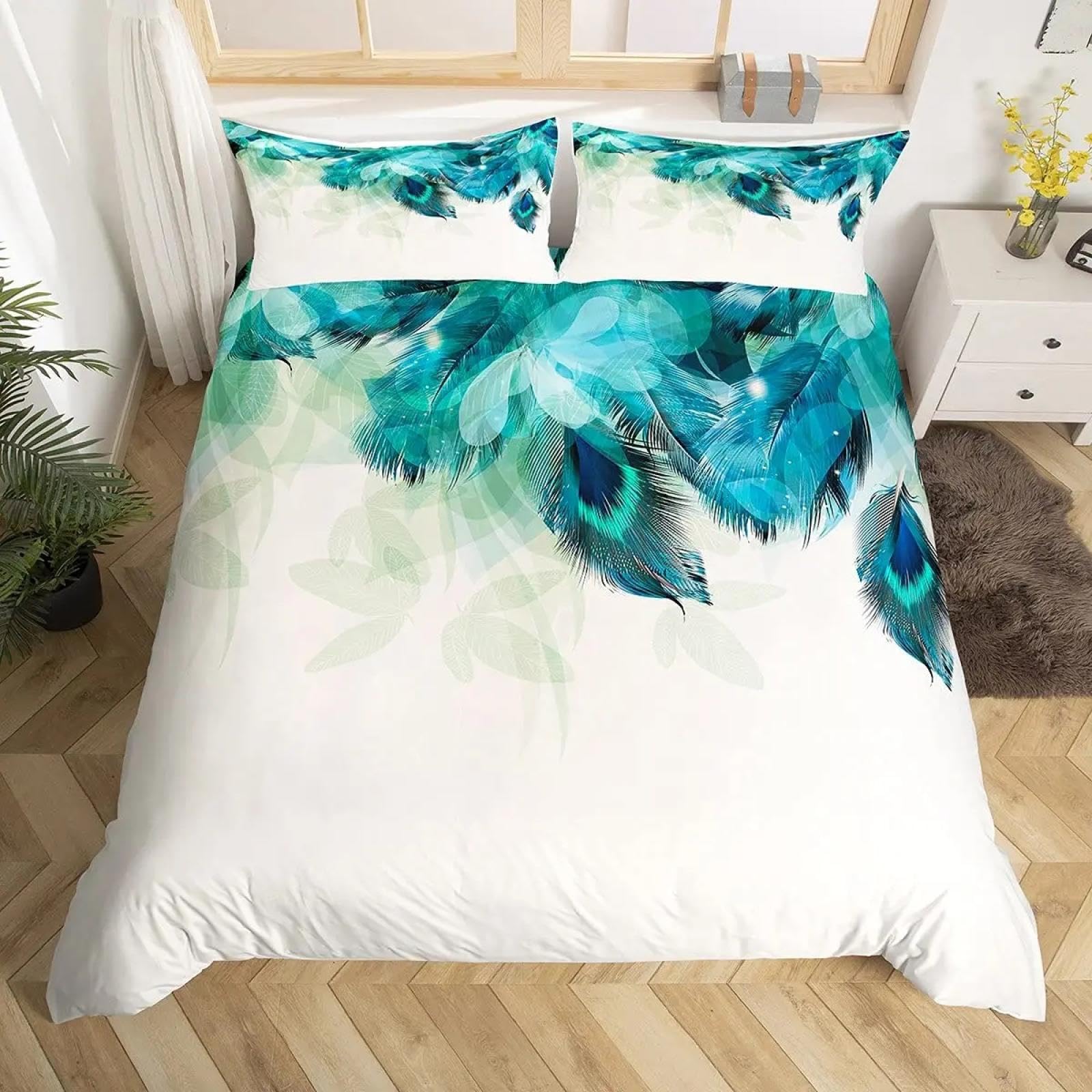 Housse de couette plumes de paon bleu vert pour une chambre parentale lumineuse