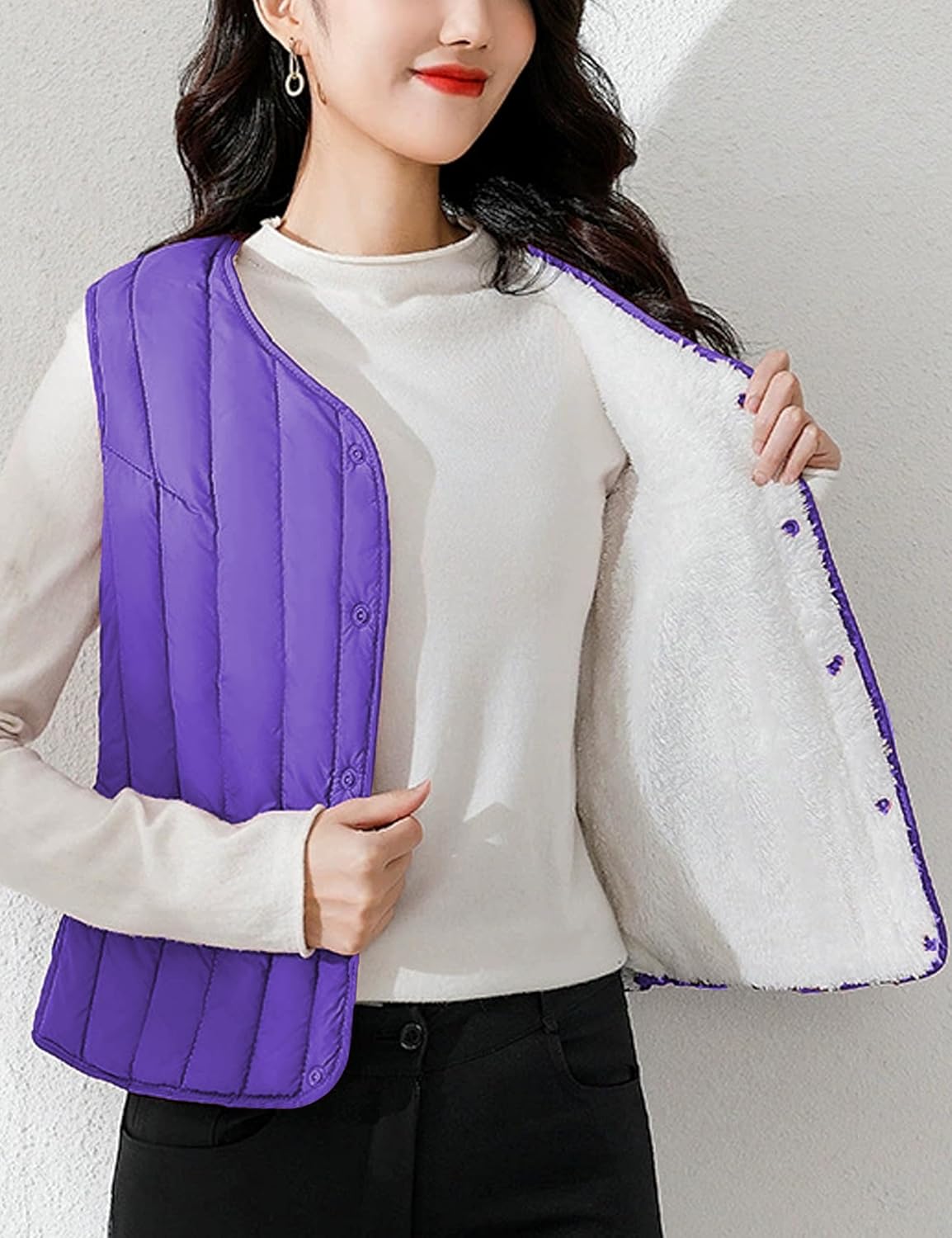 Cropped Sherpa Quilted Vest for Womens Lightweight Slim Fit Puffer Warm Outerwear Waistcoat Vest with Pockets - Image 2