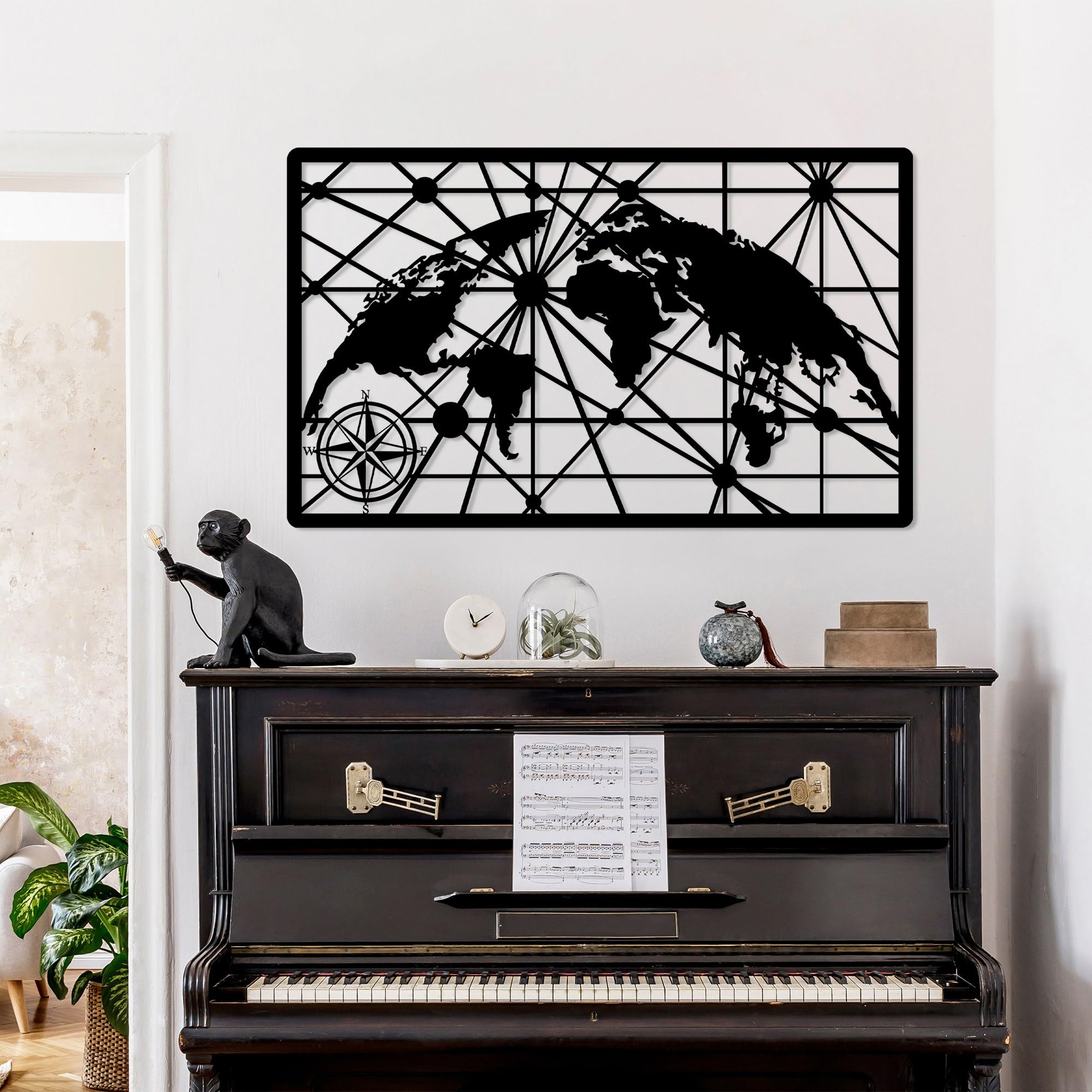 Décoration murale métal noir légère 1kg pour habiller un grand mur facilement