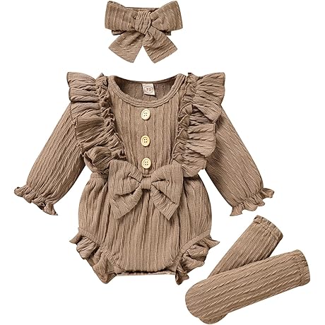 Adorable Knitted Newborn Outfit: Comfort and Style for Your Little One