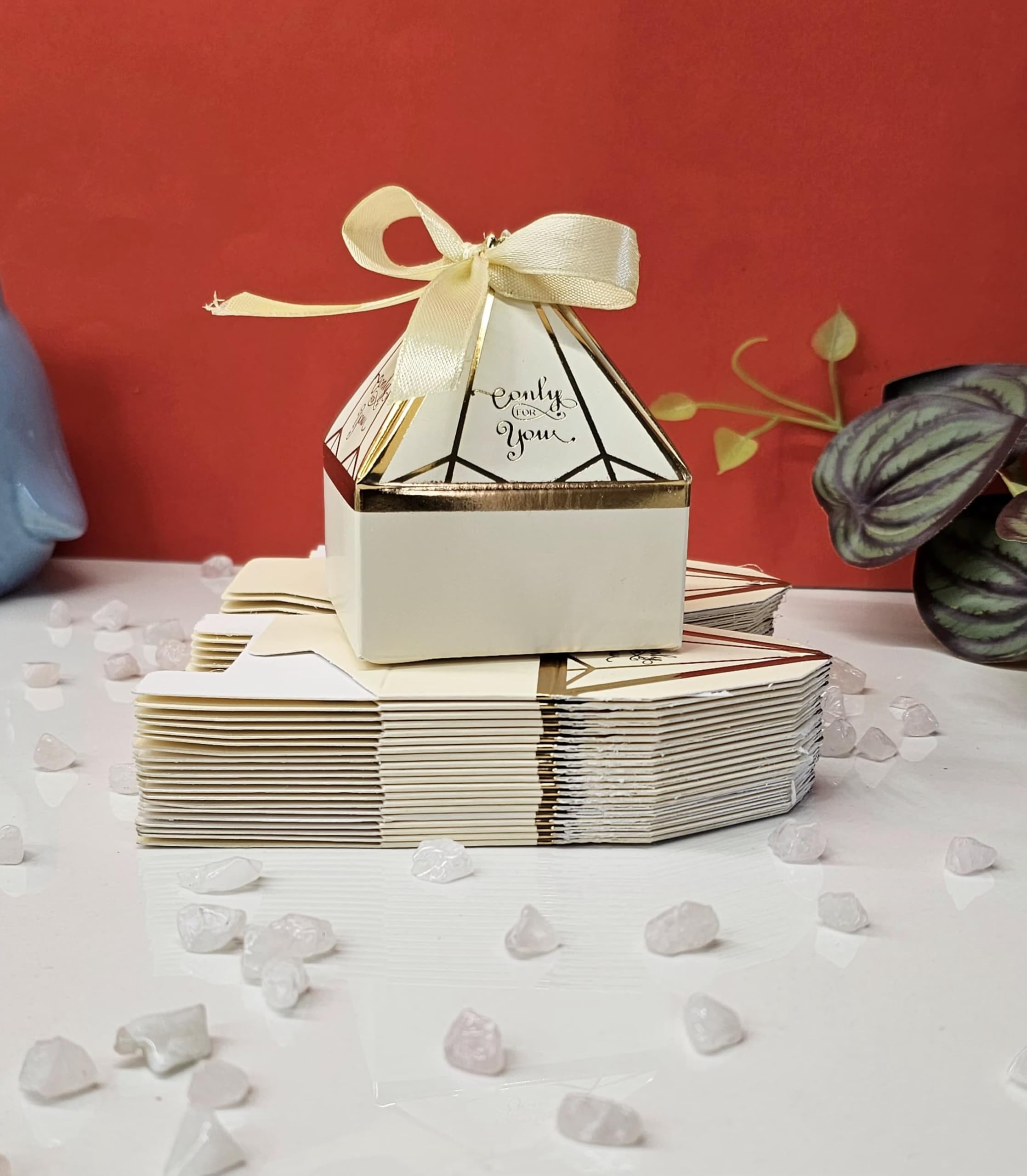 SATYAM KRAFT 20 Pcs Small Diamond Shape Folding Gift Boxes for Gifting | Hamper Boxes for Birthday Return Gift, Wedding, Pooja Gifts, Baby Shower, Birthday | Empty Chocolate & Dry Fruit Packaging (Off-White, With Ribbon)