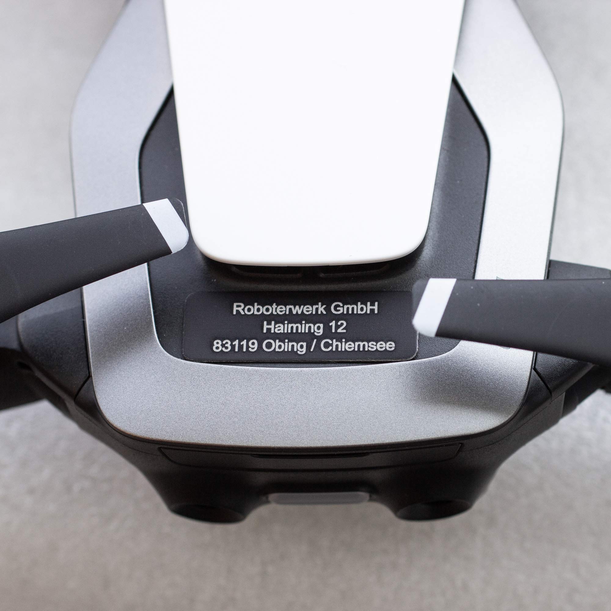 Robot De Plaque D'immatriculation En Verre, Titane Ou Micro Drones L' Aluminium, DRONES Plaque, Plaque Décorative Quadrirotor, Plaque D'immatriculation Drone, DRONES Plaque D'immatriculation