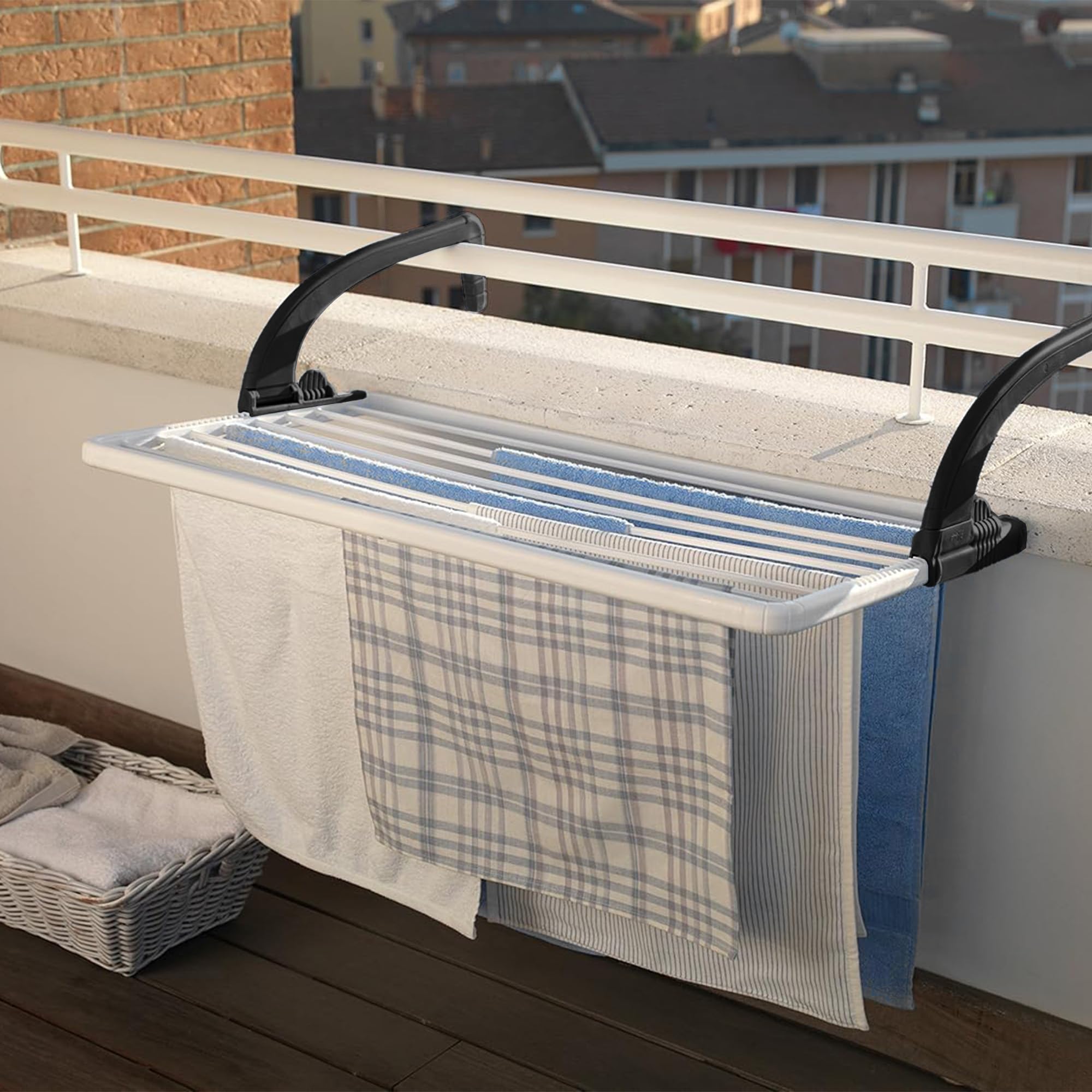 gimi Ghibli, Balkon-Wäscheständer, hängender Wäscheständer, offene Maße: 99 x 54 x 26 cm, weiß