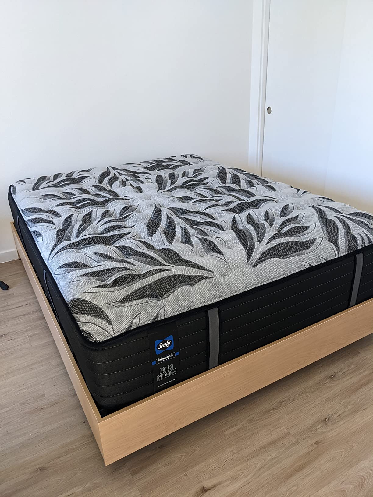 45/mo Finance Nexera Nordik Full Size Platform Bed, Natural Maple