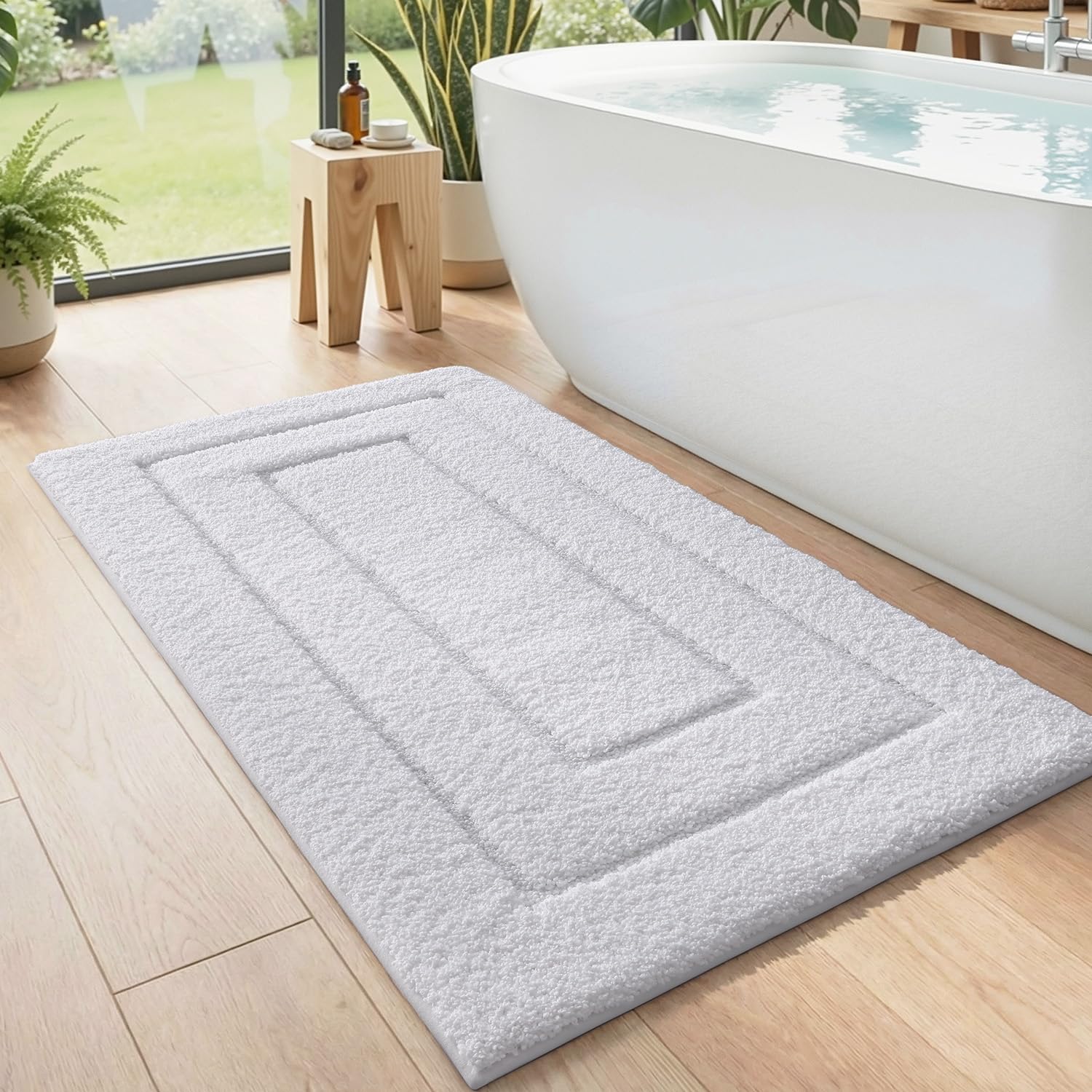 DEXI Bath Mat Non-Slip Soft Microfiber Bathroom Rug, Absorbent Bath Mat, Machine Washable Bath Mat for Shower, Bathtub and Toilet, White, 60 x 110 cm