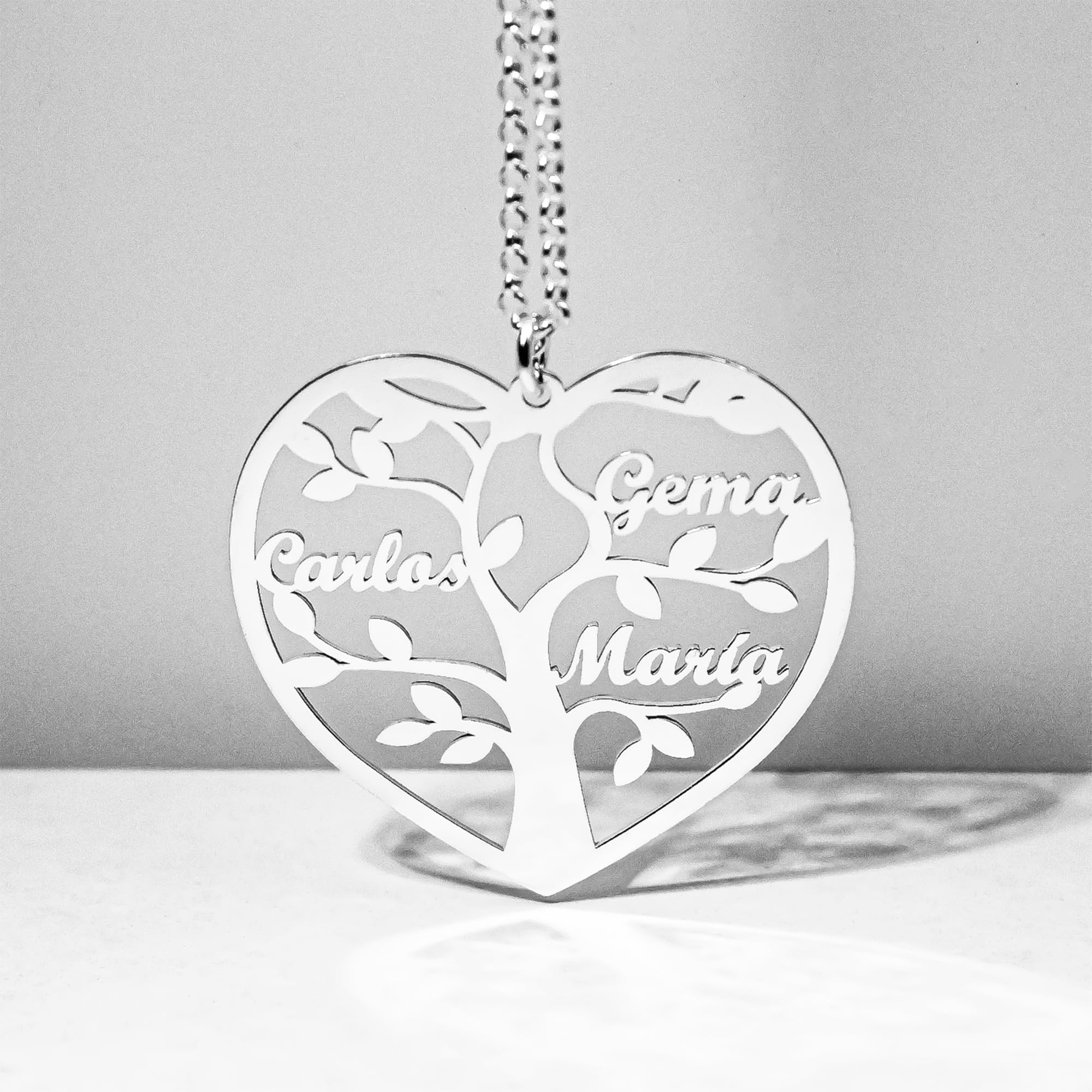 Collar Personalizado Árbol de la Vida - Joyería Personalizada para Mujer - Regalo Perfecto para Celebrar Familia