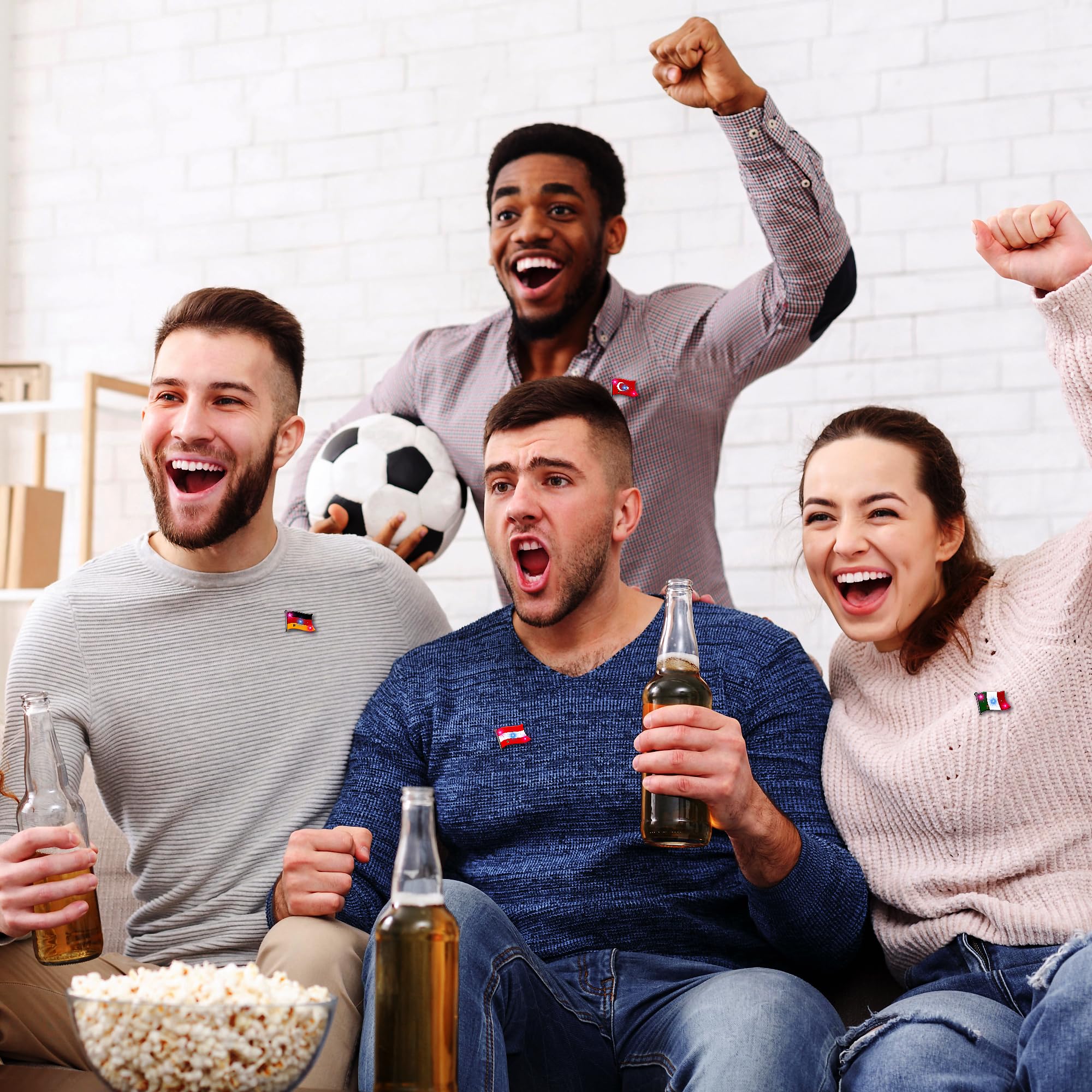 Anstecker mit Led Blinklicht inkl. Batterie Fussball Pin Fan Artikel Länderflagge Fussball WM