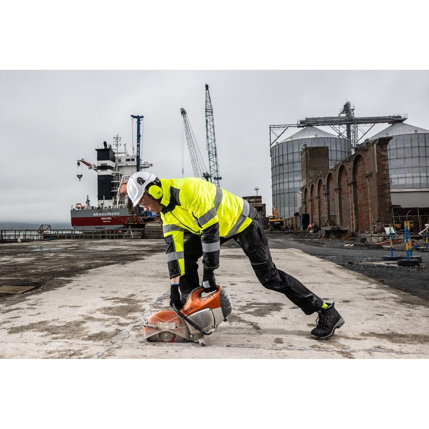 Portwest PW365 Men's Hi Vis Waterproof Rain Jacket - Reflective 3-in-1 Safety Jacket with Detachable Full Zip Sweatshirt Yellow/Black, Large