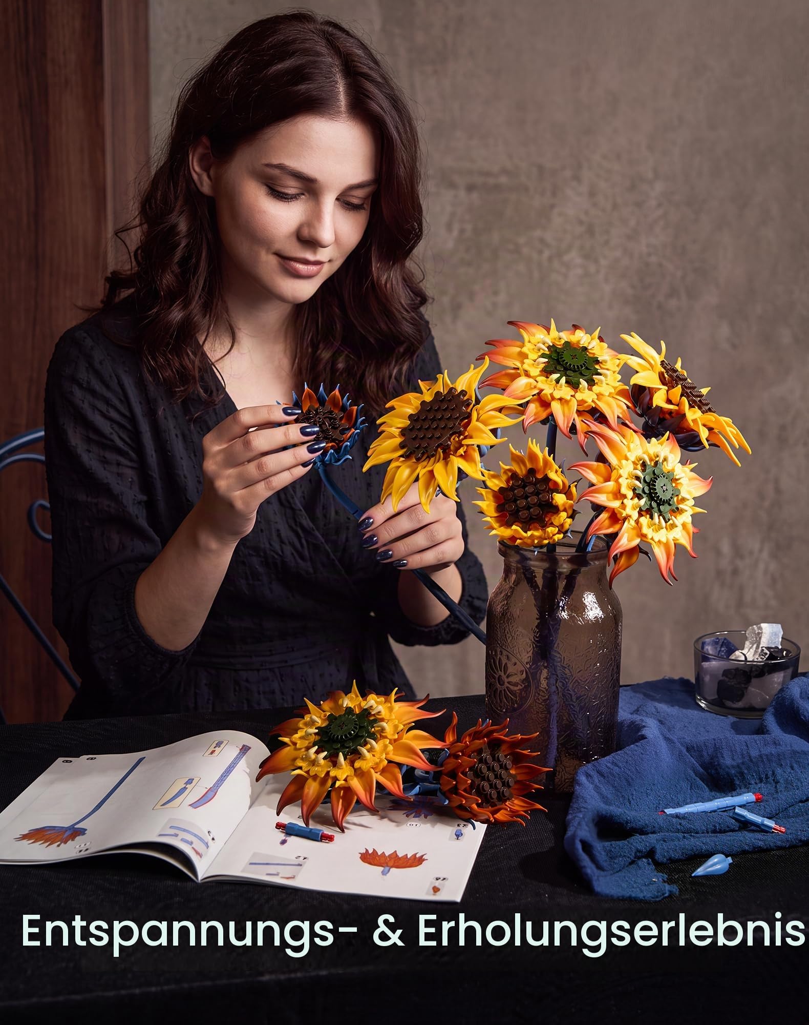 Flammende Sonnenblume Klemmbausteine (771 Teile), Künstlicher Blumenstrauß Bausatz mit 4 Blütephasen & verstellbarem Stiel, Tischdeko, Geschenk für Erwachsene & Frauen