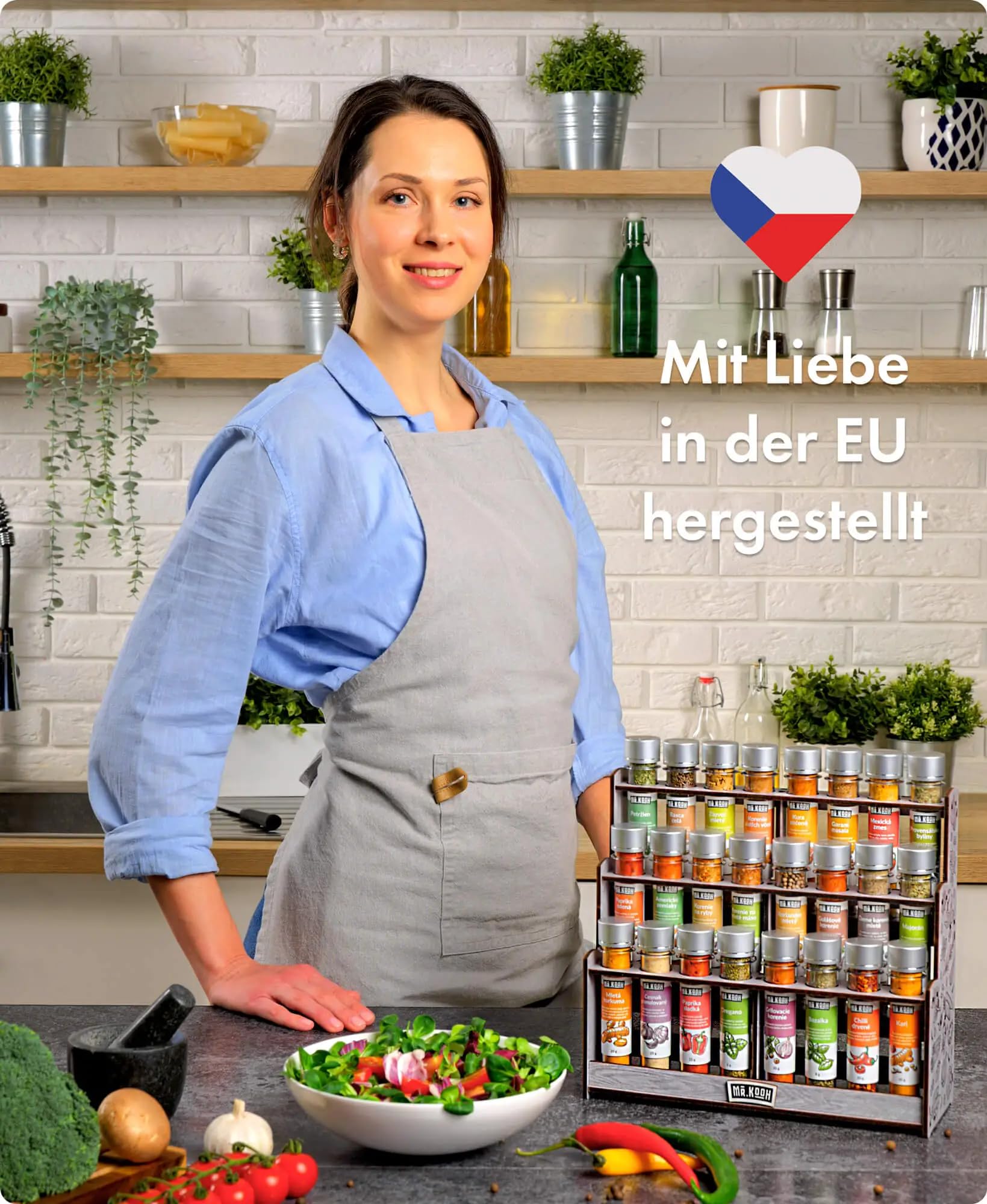 Mr. Kooh Gewürze Set - 24 Hochwertige Gewürzmischungen in Glasröhrchen mit Robustem Holzständer - 100% Natürliche BBQ Grillgewürze, Ideal als Exklusives Geschenkset für Feinschmecker