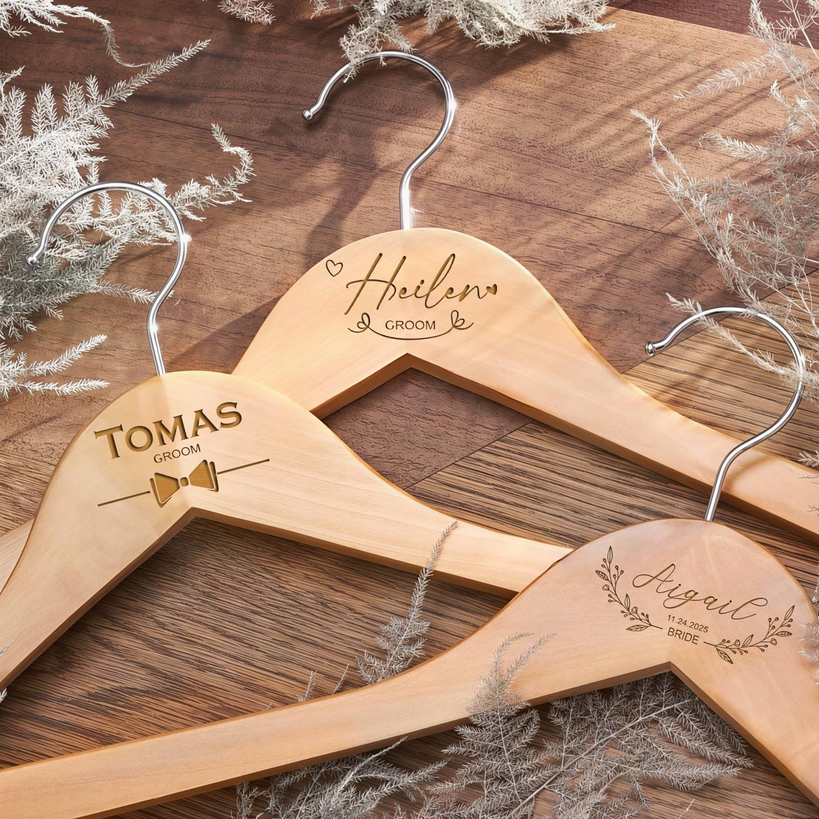 Personalized Wooden Bride Hangers, Custom Engraved Wedding Clothes Hanger With Notches, Elegant Bridal Party Gifts For Bridesmaids And Groomsmen