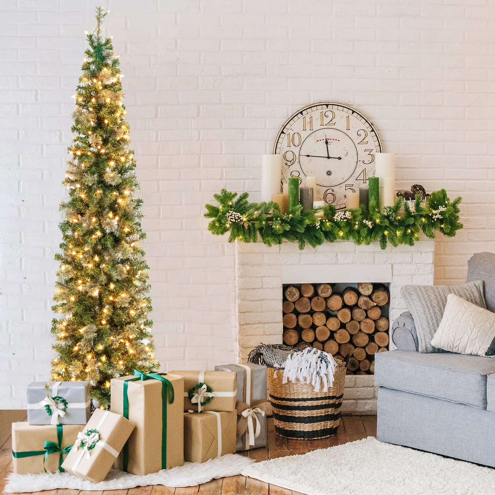 RELAX4LIFE Mezzo Albero di Natale da Parete 210 CM con Luci LED Incorporate, Rami Foglie Realistico in PVC, Base Pieghevole in Metallo, e Aghi di Pino (Modello 2)