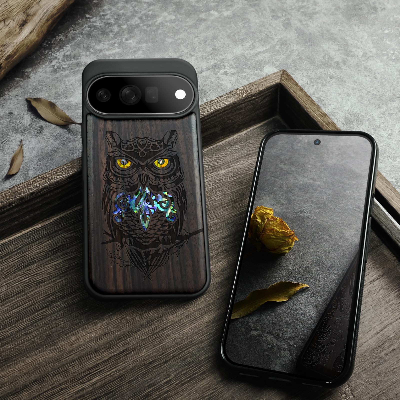 Carveit Madera Funda para Google Pixel 11 Pro (Oscura-Elegancia Nocturna)