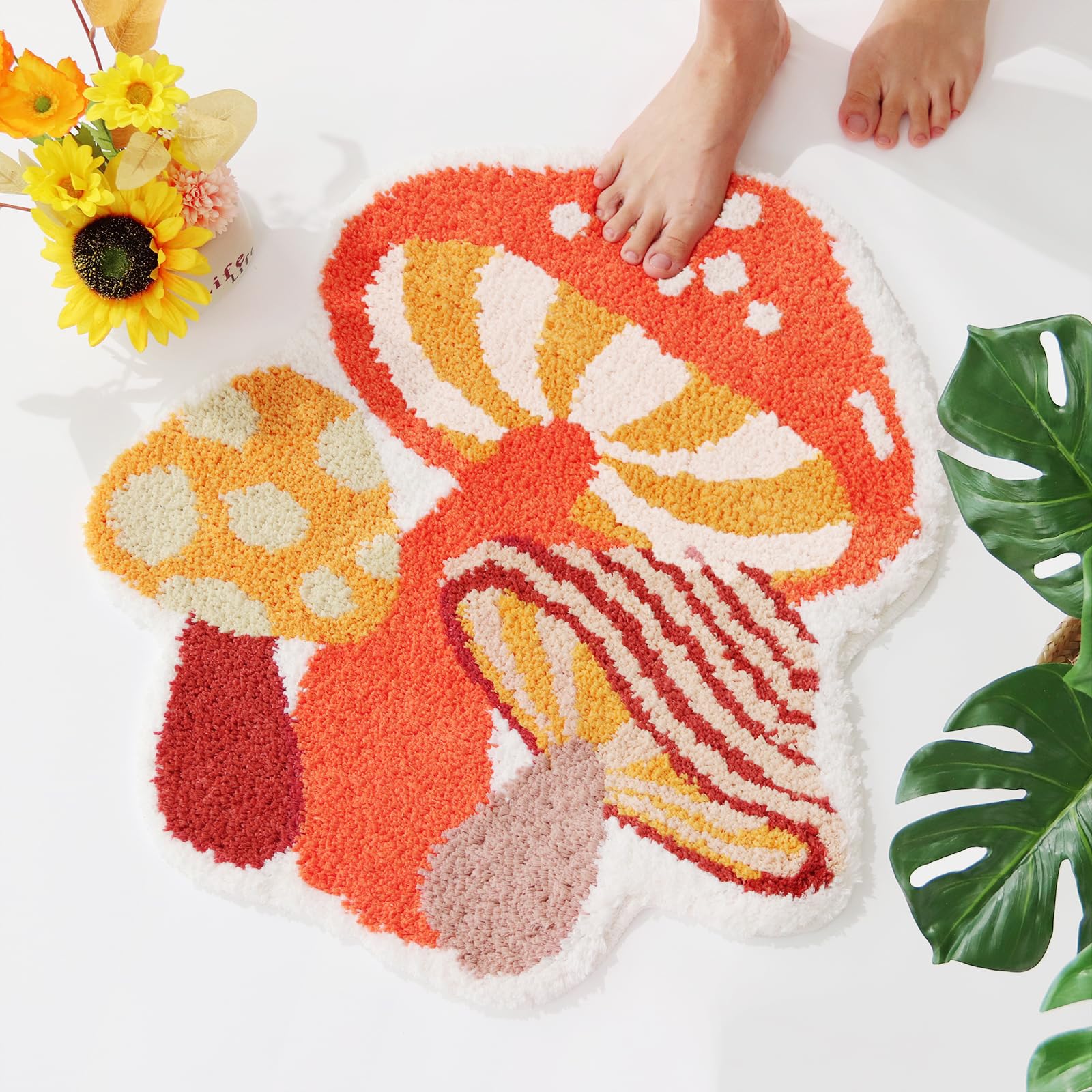 Alfombra de baño con decoración de hongo roja y adorable hogar