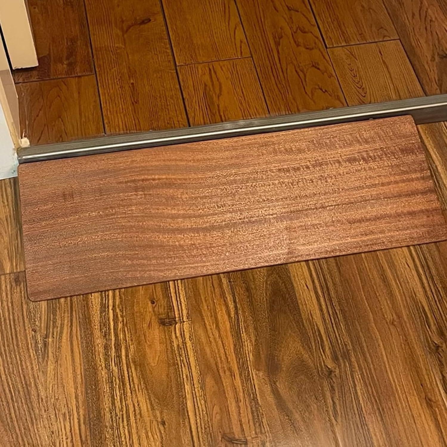 Rampa para umbral de puerta de madera para robots y sillas de ruedas, 60 x 18 x 3,5 cm, rampa de umbral para aspiradora, robot, rampa de pavimento para una fácil movilidad