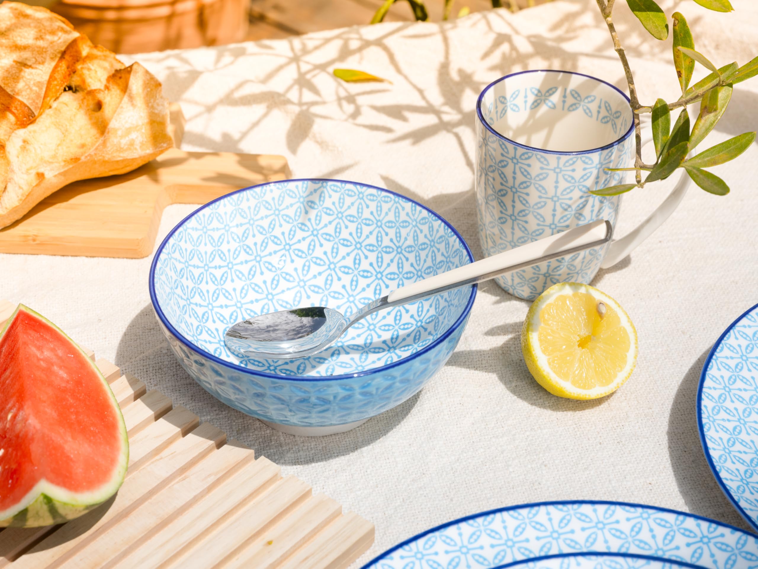 CreaTable, 24760, Serie Mediterran Blau, 16-teiliges Geschirrset für 4 Personen, Kombiservice aus Steinzeug, spülmaschinen- und mikrowellengeeignet, Qualitätsproduktion