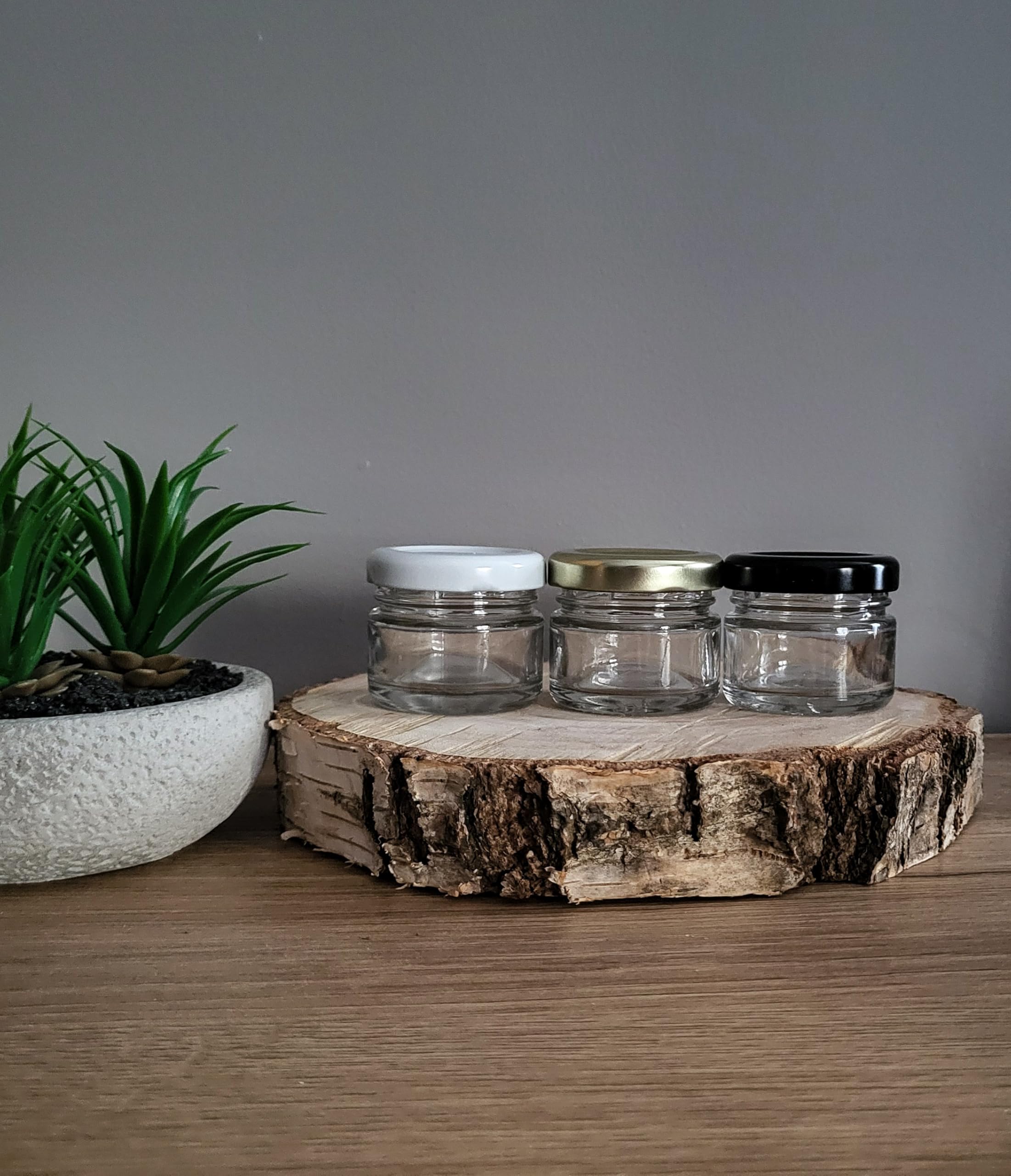 made in home - Mini bocaux en verre renversés | Capacité : 30 ml | Couvercle à visser | To 43 bocaux ronds en verre pour confiture, fruits, bocaux de conserve, pots de miel, bocaux de mise en conserve