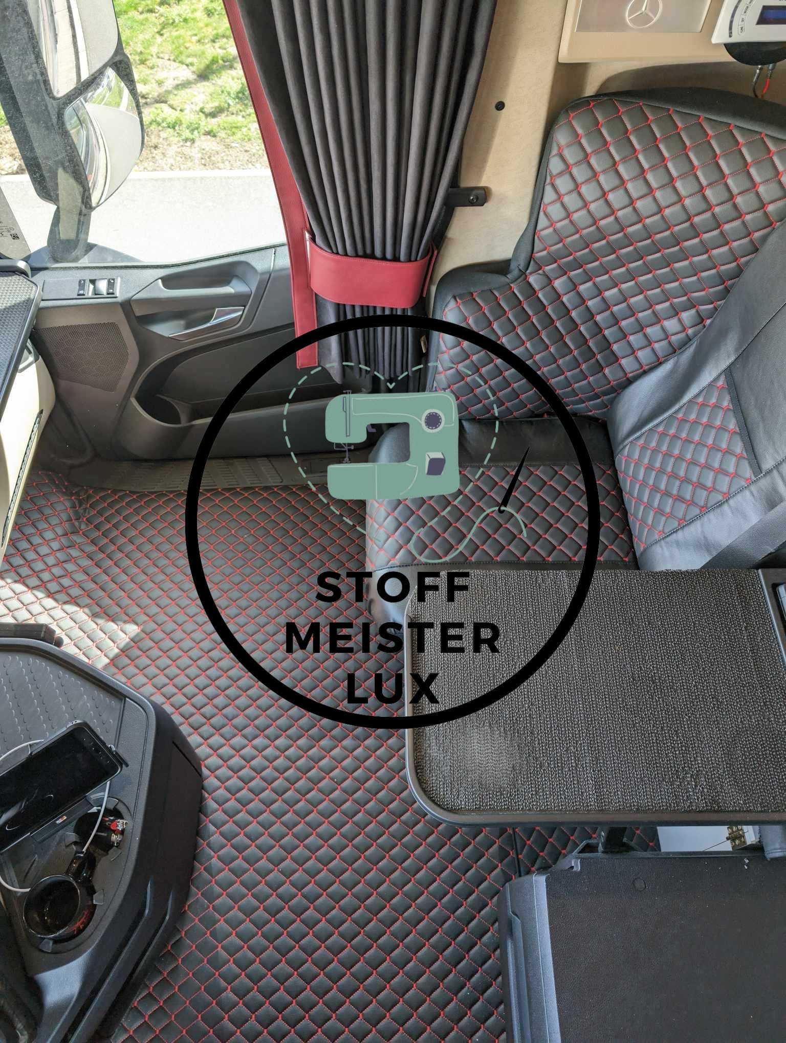 Adomo LKW-Shop | Sitzbezüge für MP5 MP4 ACTROS L ab 2024 schwarz-beige Beifahrersitz klappbar Old Skool | LKW-Zubehör