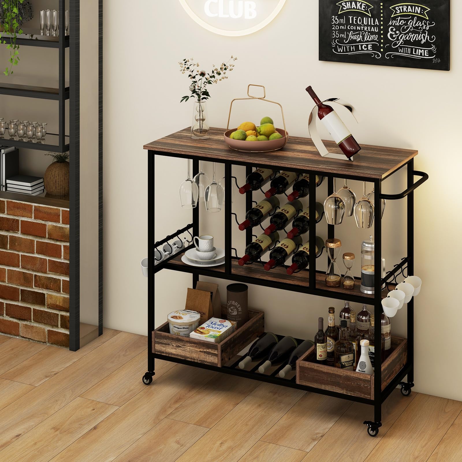 KOMFOTTEU Chariot de Cuisine à roulettes, Desserte de Service avec Porte-Bouteilles, Porte-Verre et Crochets, Chariot d'Appoint à 3 Étages pour Bar de Maison, Cuisine (Chêne Gris)