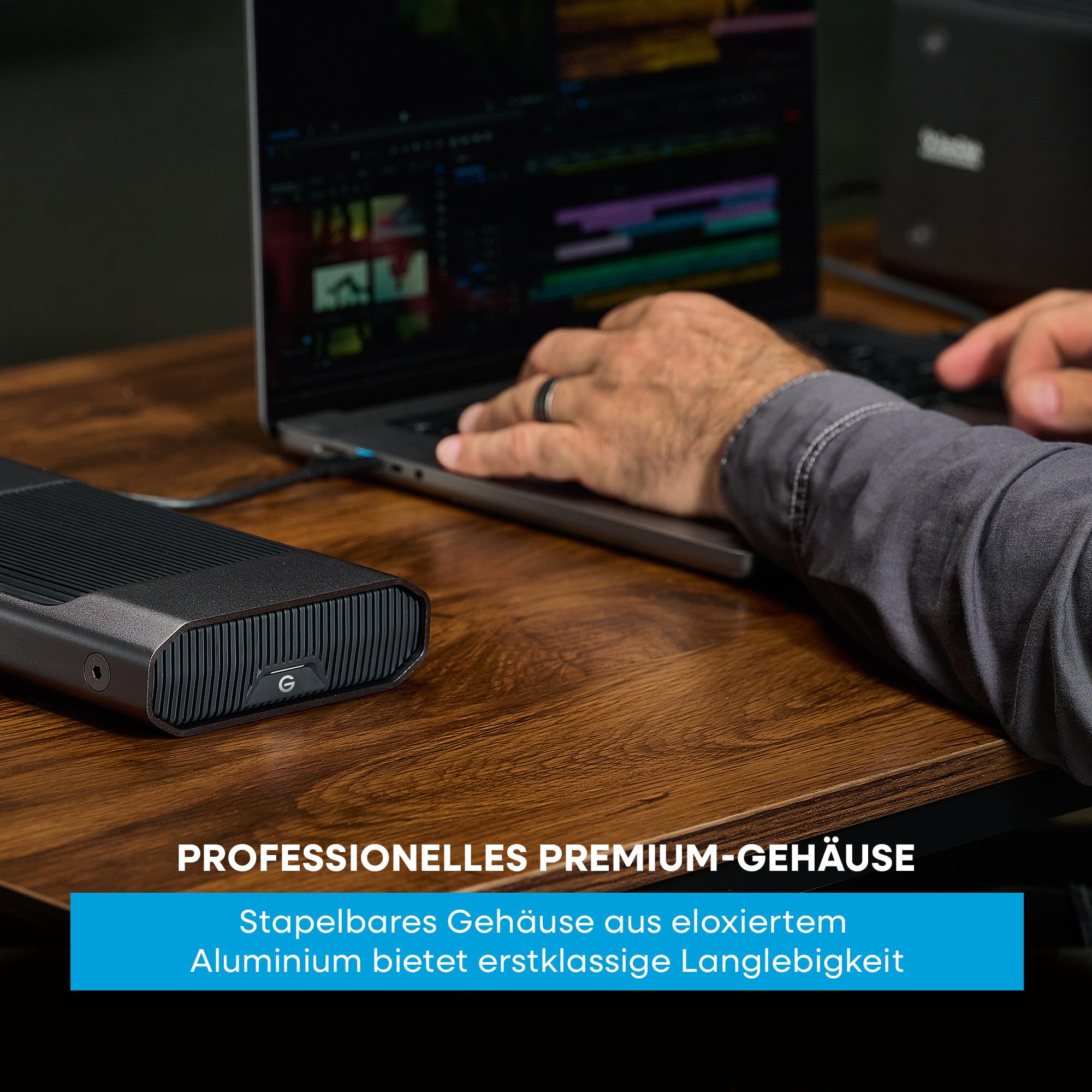 SanDisk PROFESSIONAL G-DRIVE 12 TB Desktop-Festplatte (250 MB/s Lese- und Schreibgeschwindigkeit; USB-C auf USB-C-Kabel; Kurzanleitung; Netzteil und Kabel; 3 Jahre Garantie)